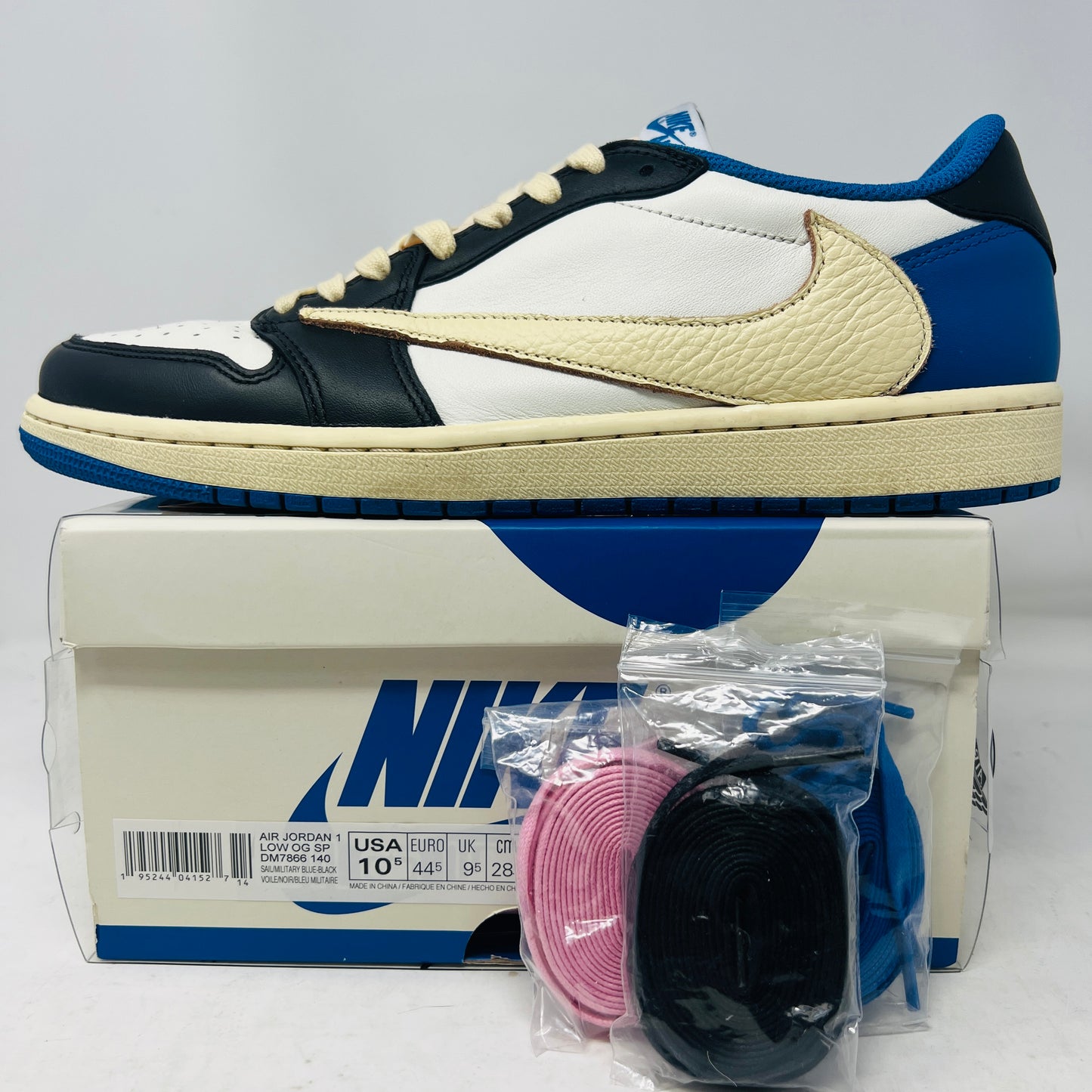 Jordan 1 Retro Low OG SP Fragment x Travis Scott