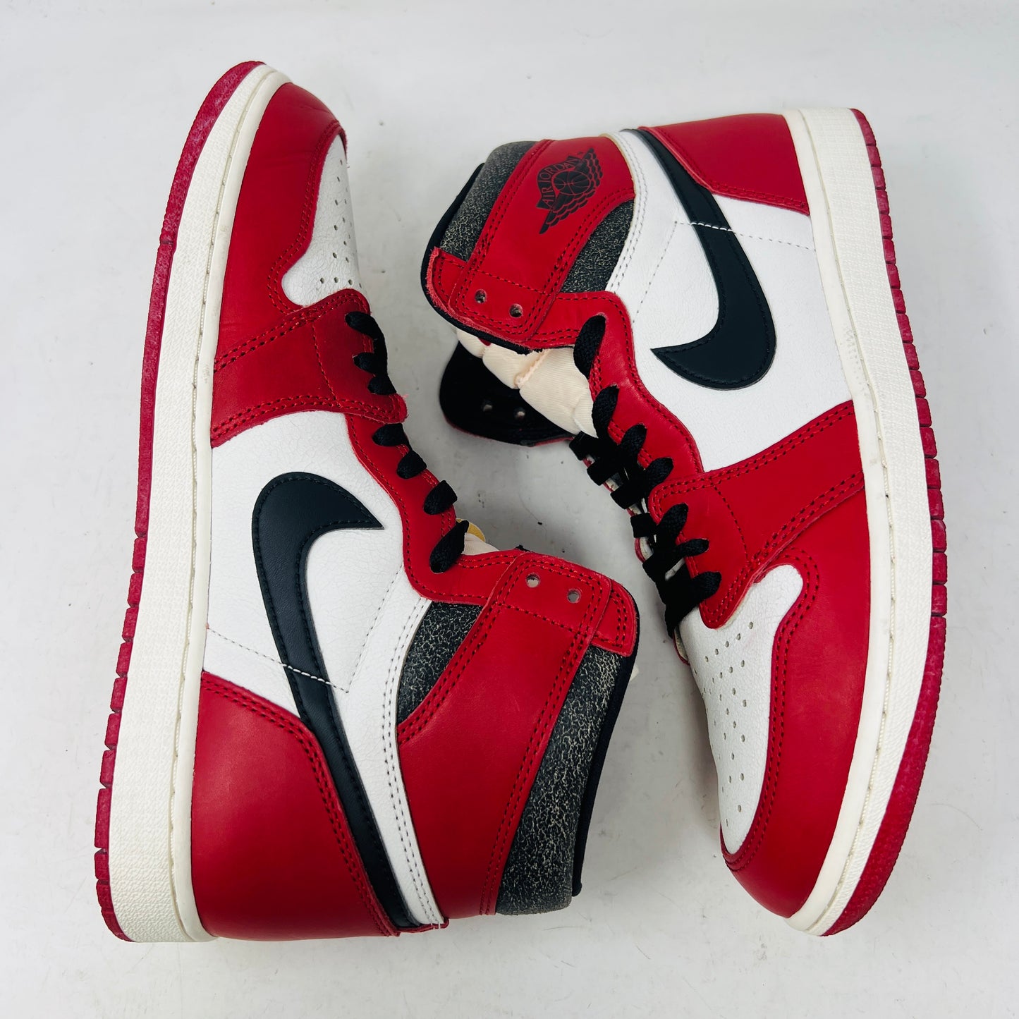 Jordan 1 Retro High OG Chicago Lost and Found