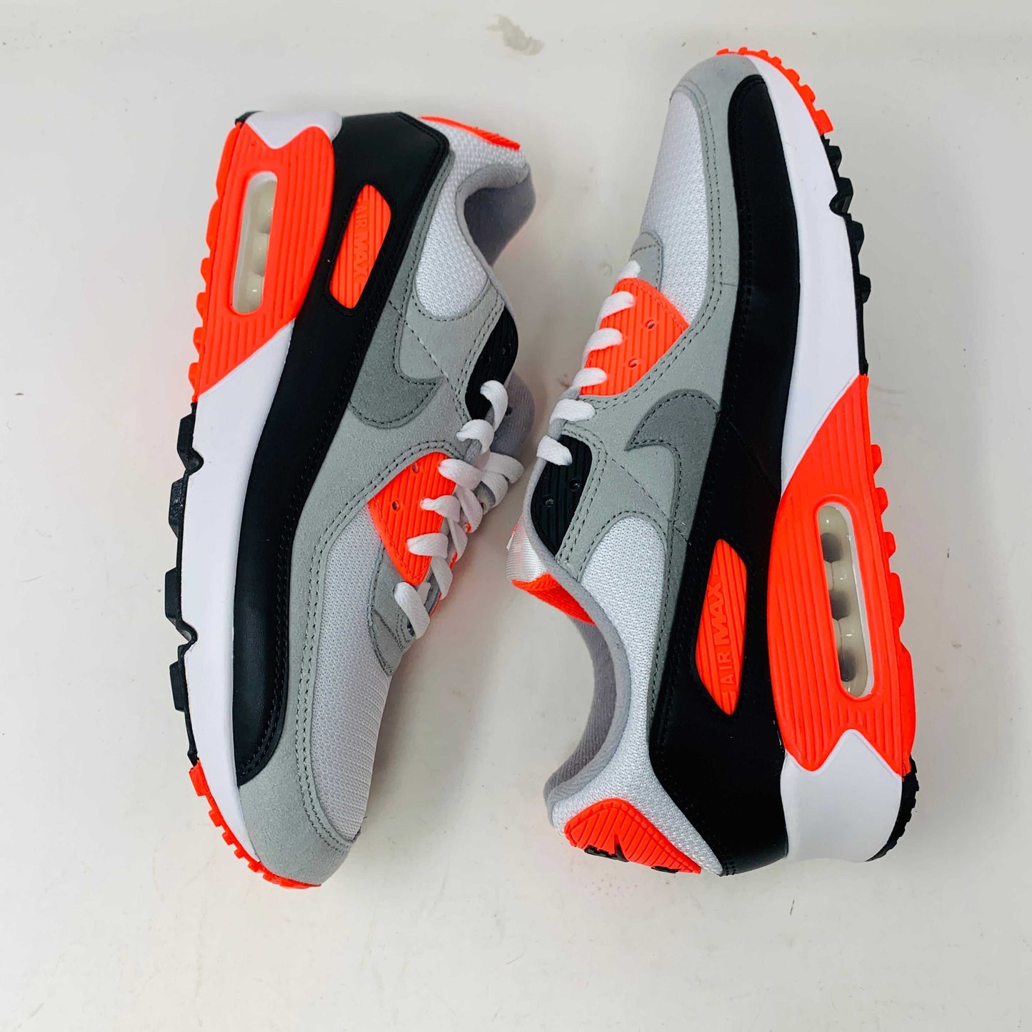 Nike Air Max 90 Infrared 2020 sneakers, brand new condition.