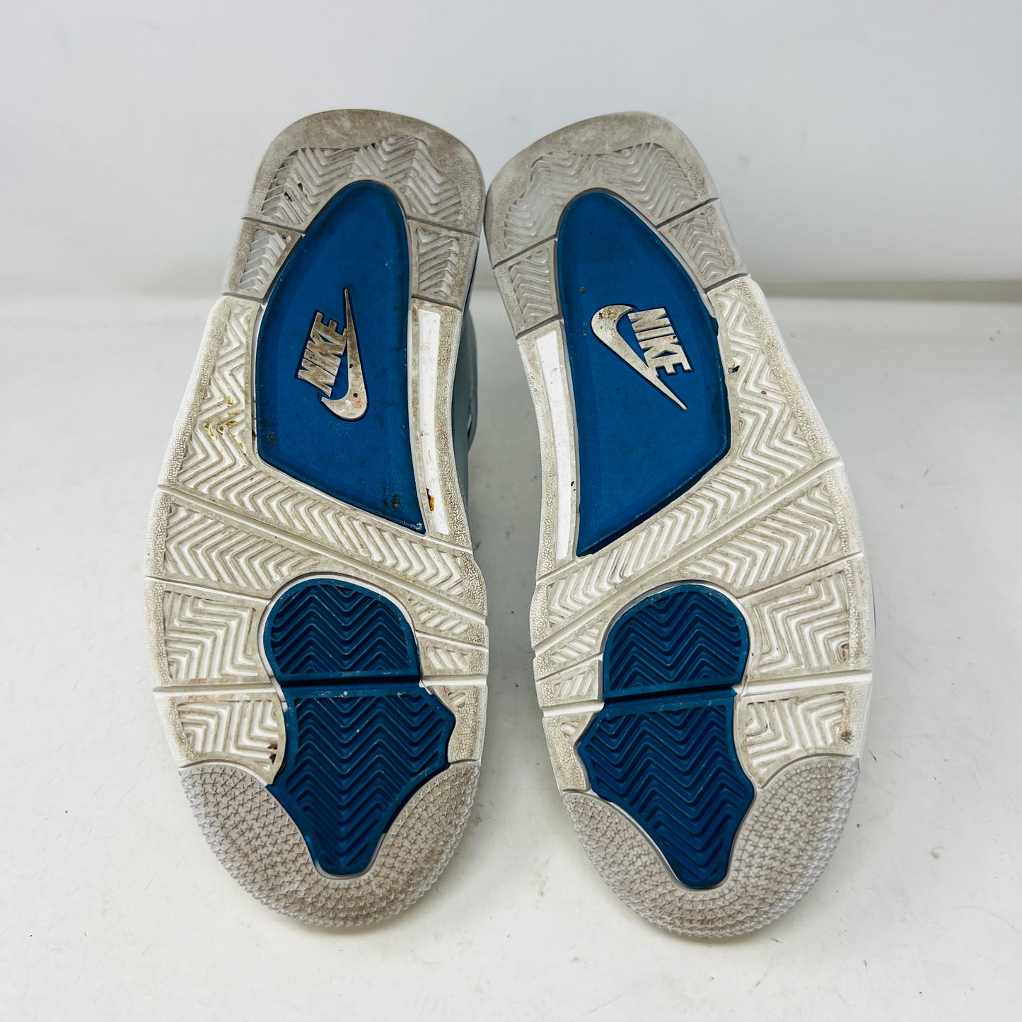Jordan 4 Retro Military Blue (2024)