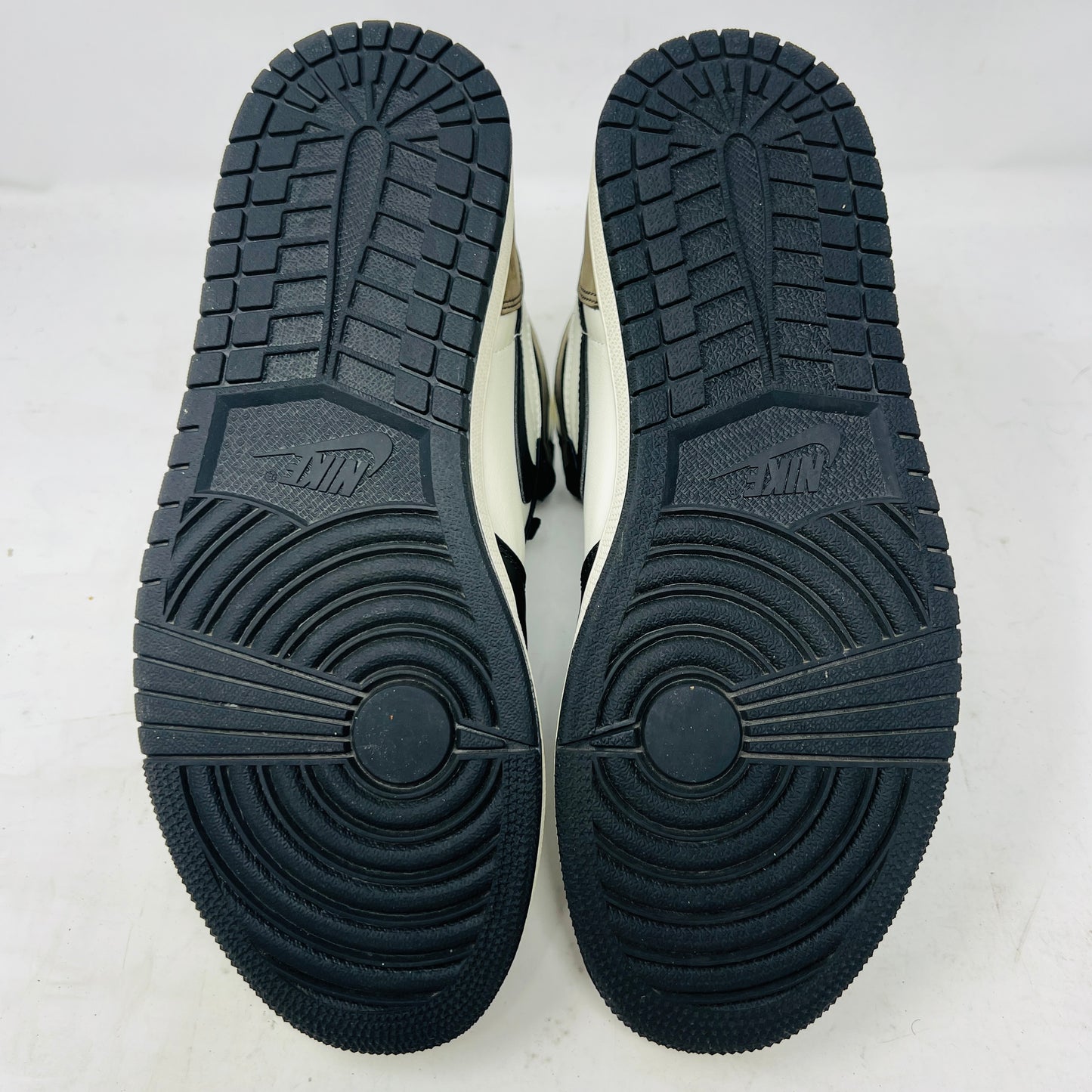 Jordan 1 Retro High Dark Mocha