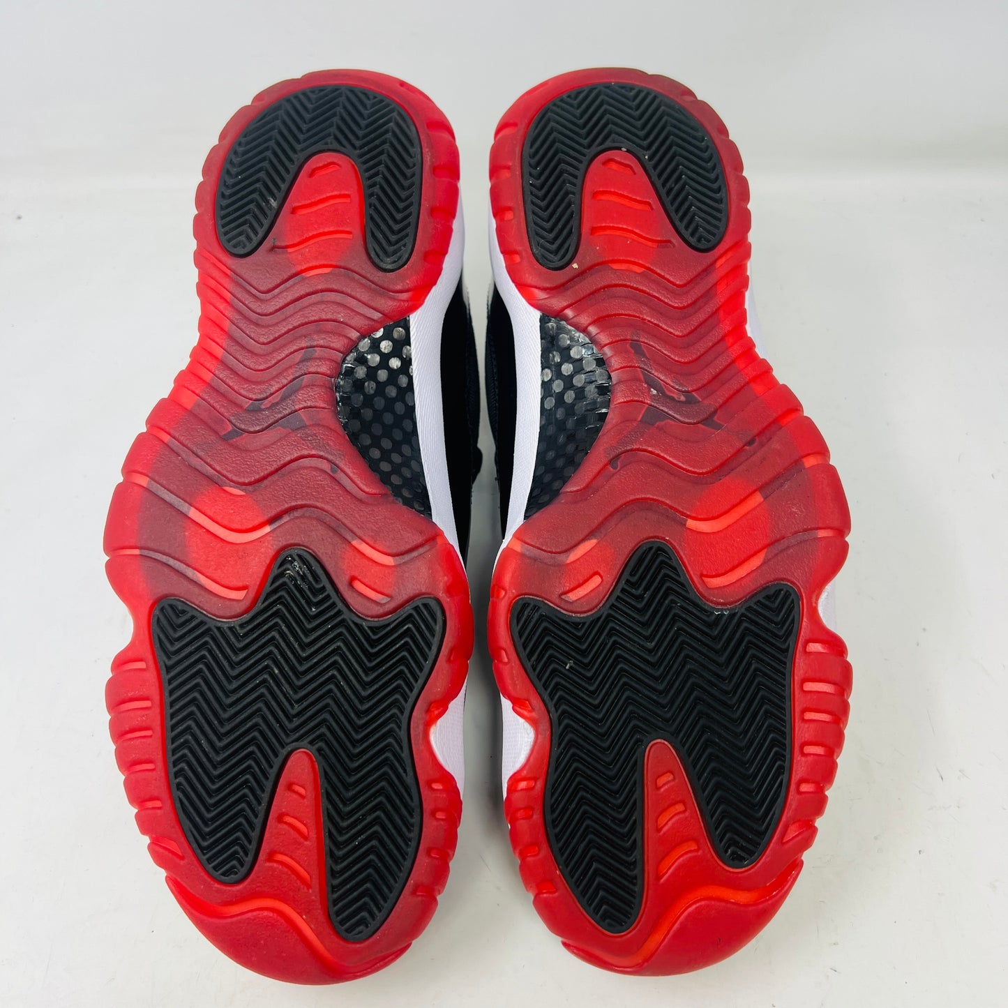 Jordan 11 Retro Low Bred (2025)