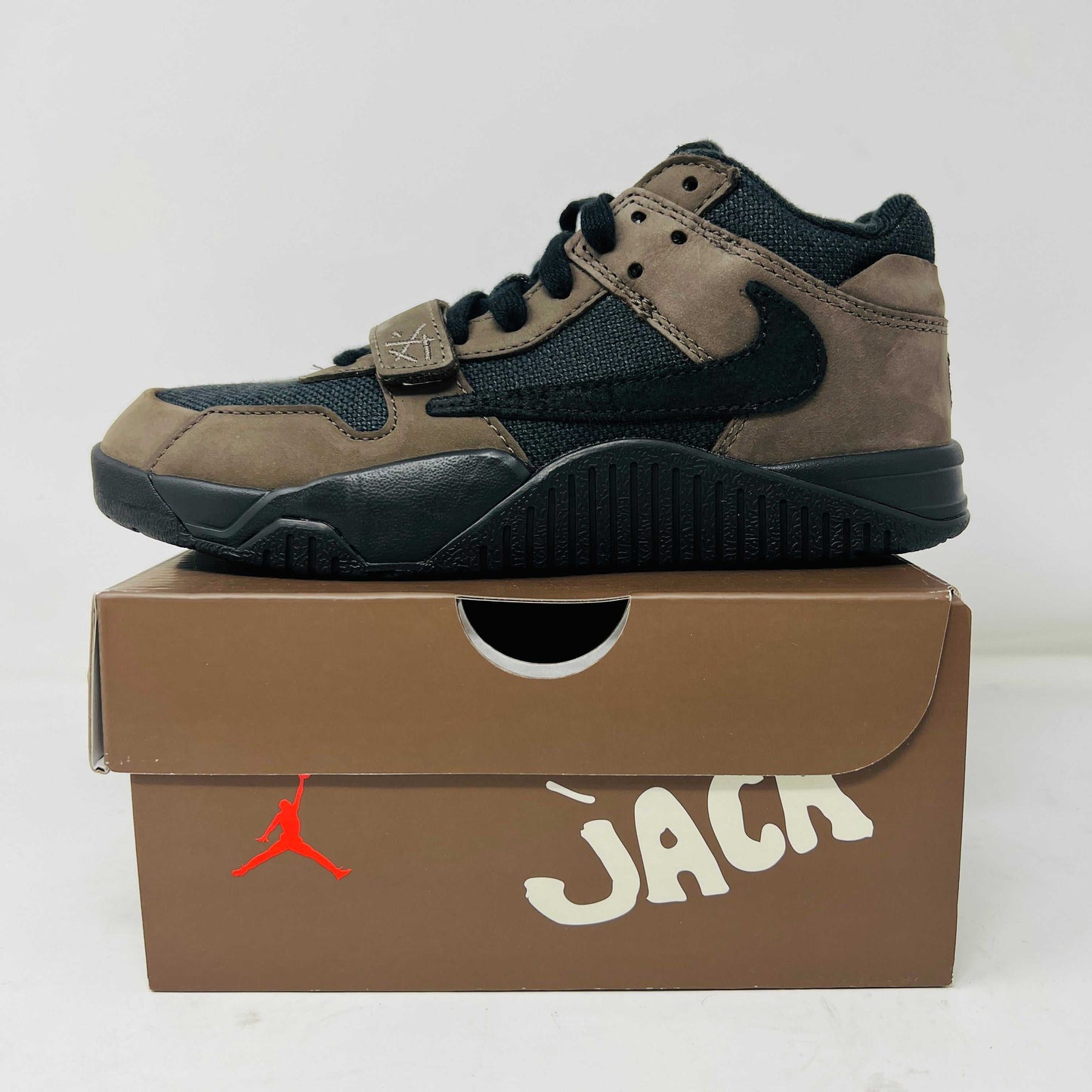 Jordan Jumpman Jack TR Travis Scott Dark Mocha PS sneaker with extra laces on branded box.