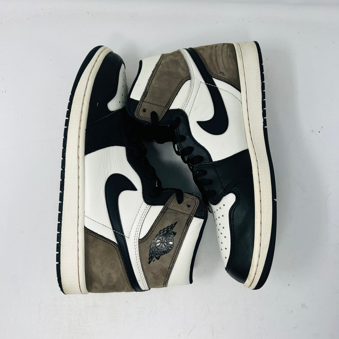 Jordan 1 Retro High Dark Mocha