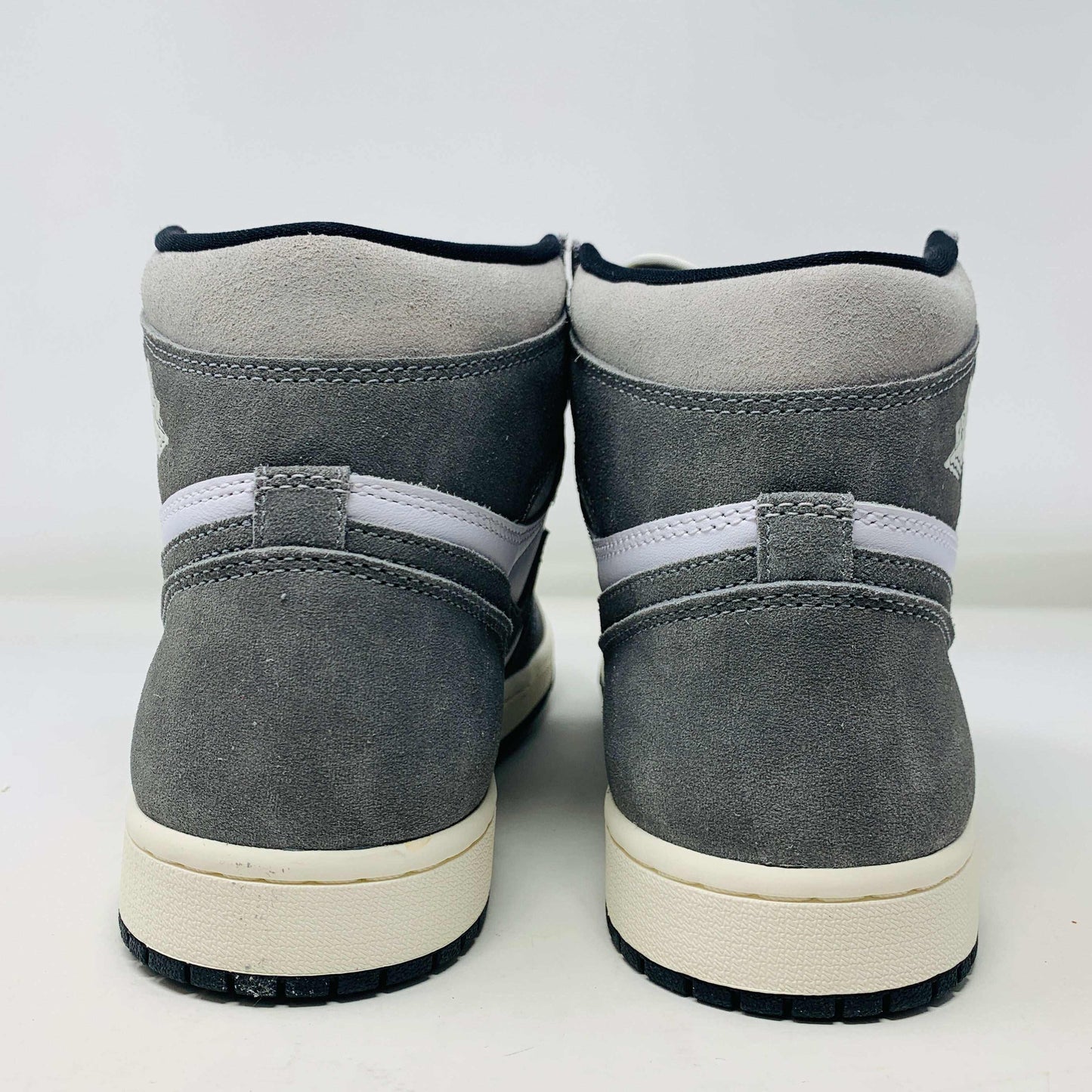 Jordan 1 Washed Black sneakers, brand new with good box condition, featuring black laces, 2023.