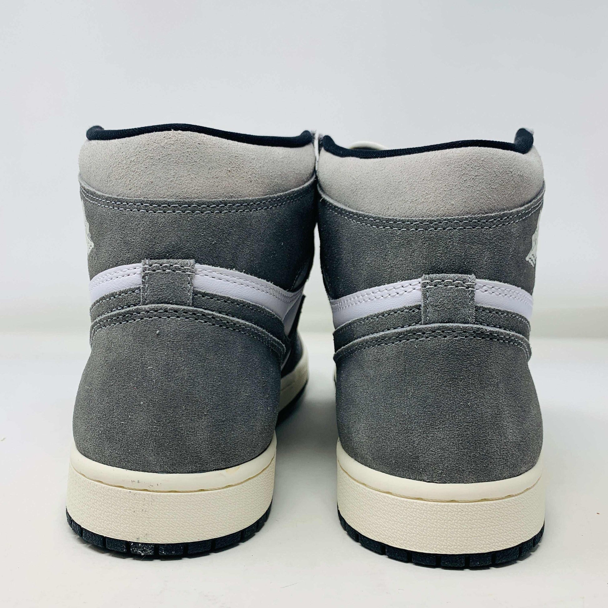 Jordan 1 Washed Black sneakers, brand new with good box condition, featuring black laces, 2023.