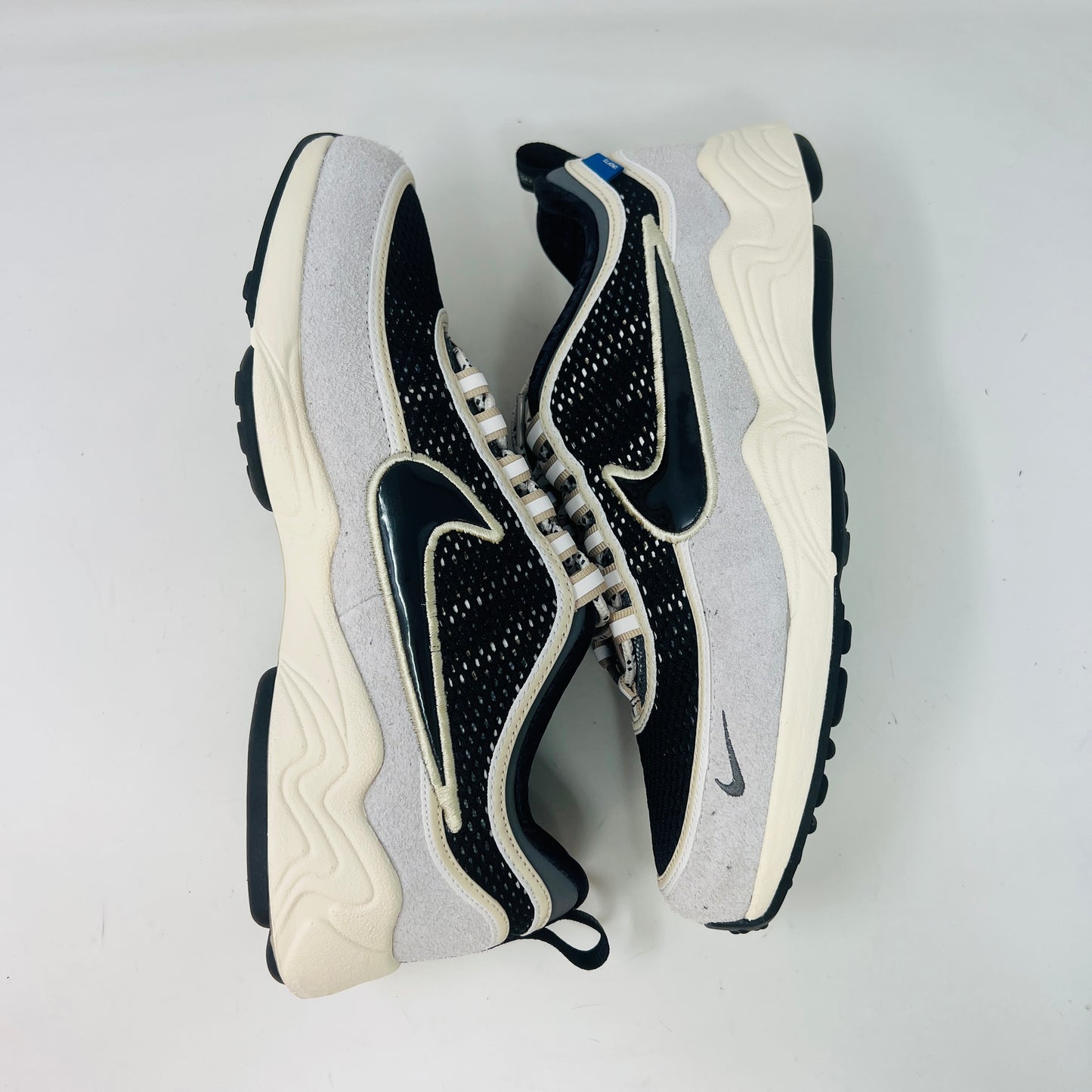 Nike Air Zoom Spiridon Undefeated Phantom