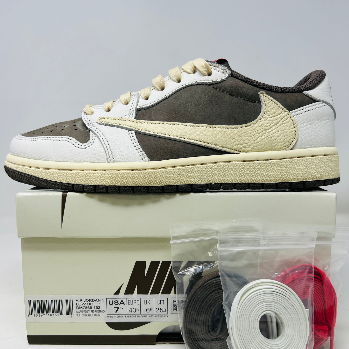 Jordan 1 Retro Low OG SP Travis Scott Reverse Mocha