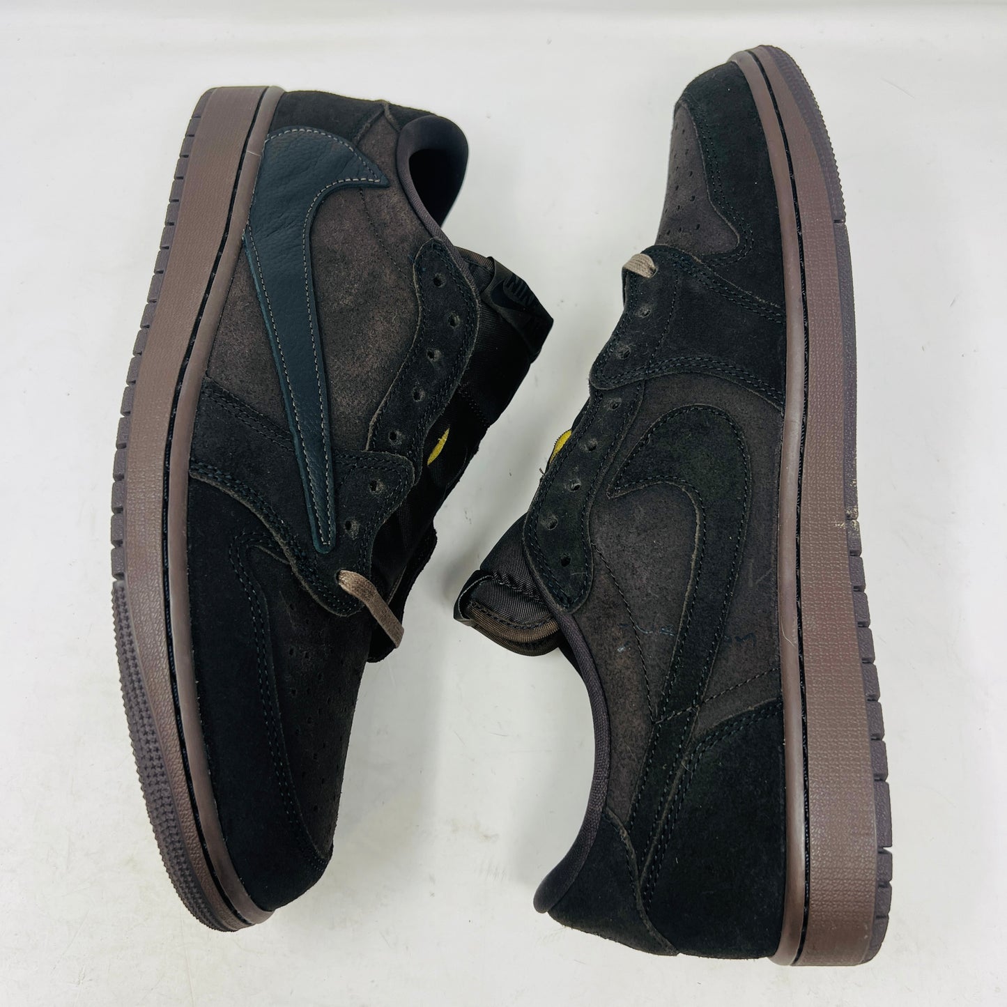 Jordan 1 Retro Low OG SP Travis Scott Velvet Brown