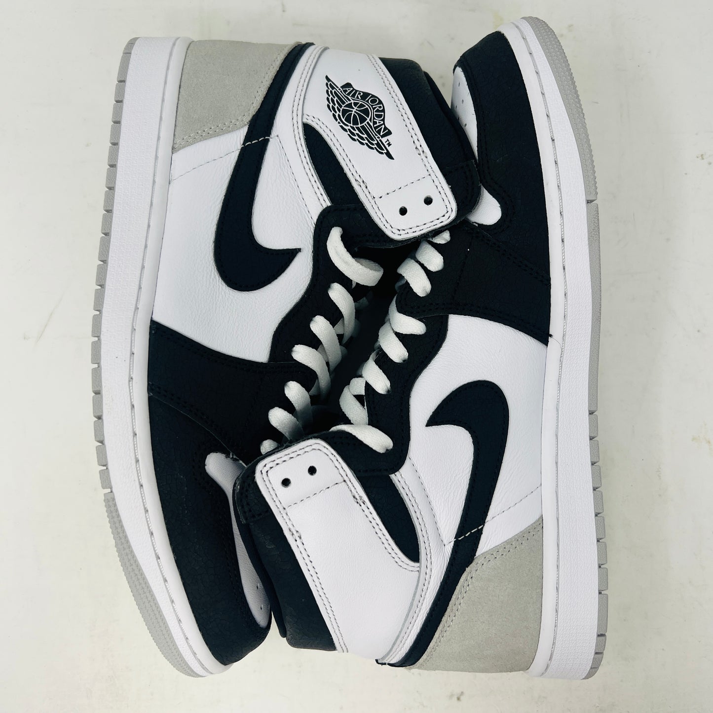 Jordan 1 Retro High OG Bleached Coral