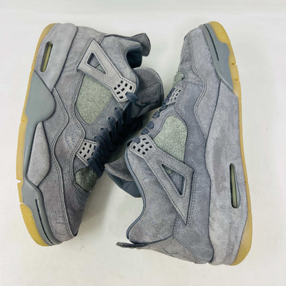 Jordan 4 Retro Kaws