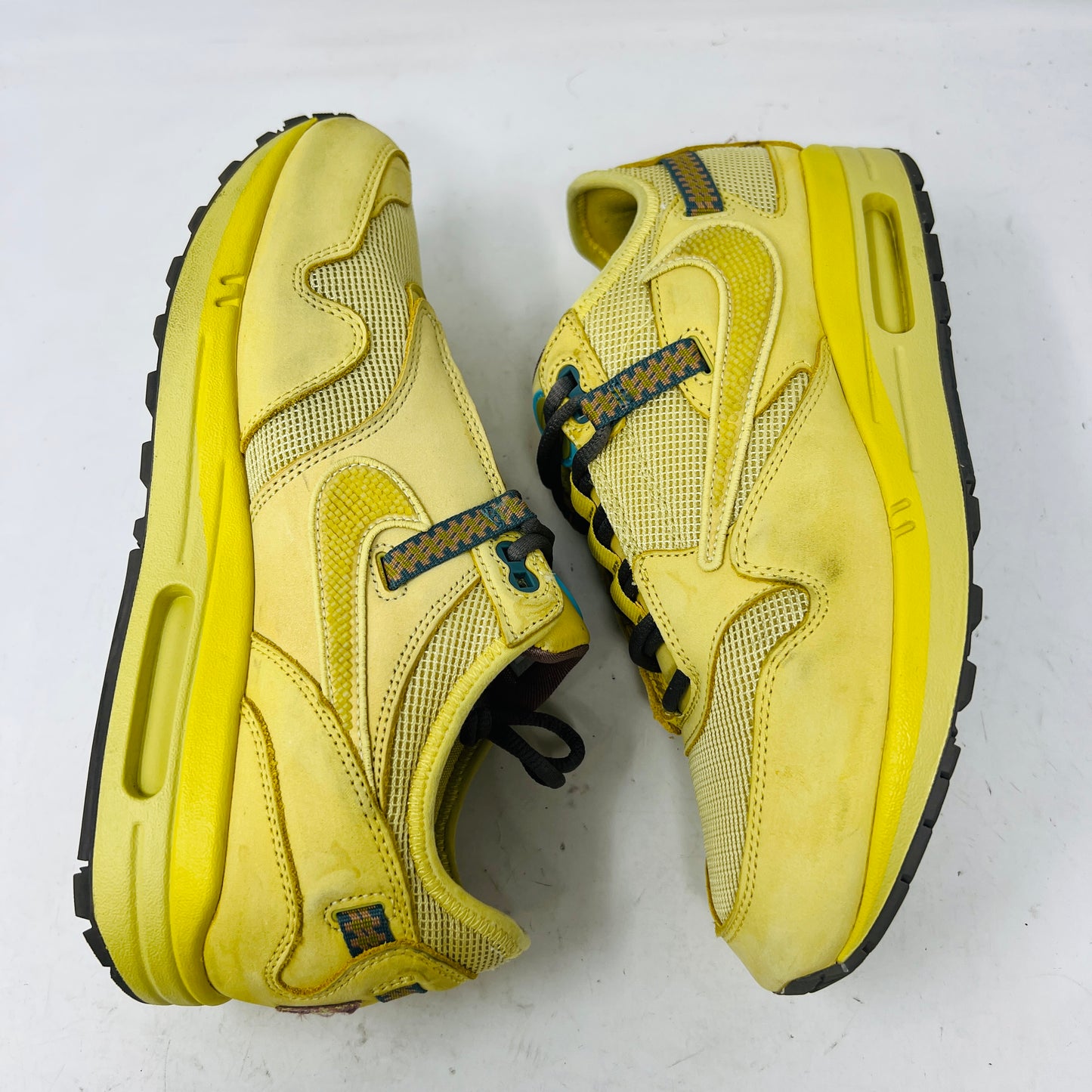 Nike Air Max 1 Travis Scott Cactus Jack Saturn Gold