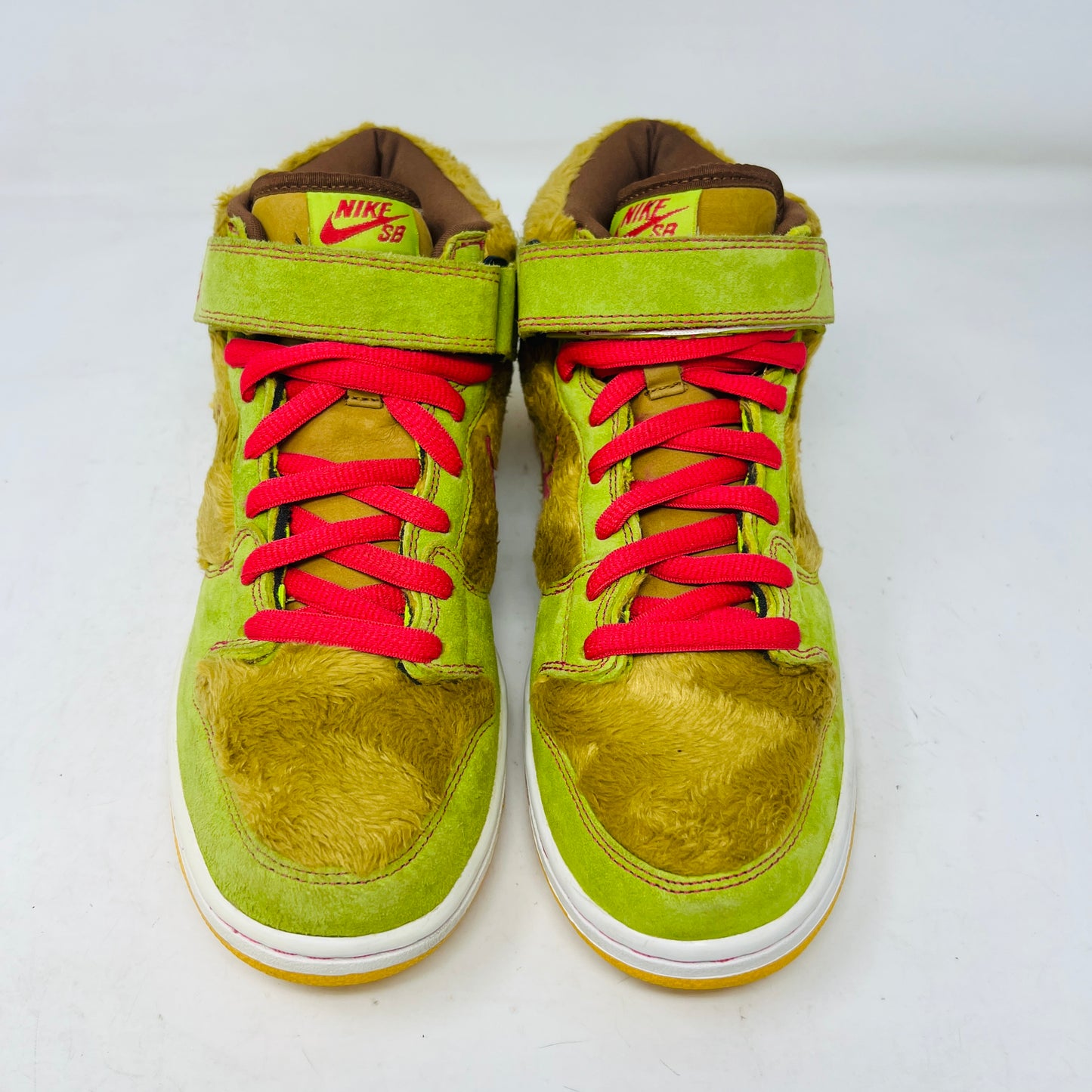 Nike SB Dunk Mid Mama Bear