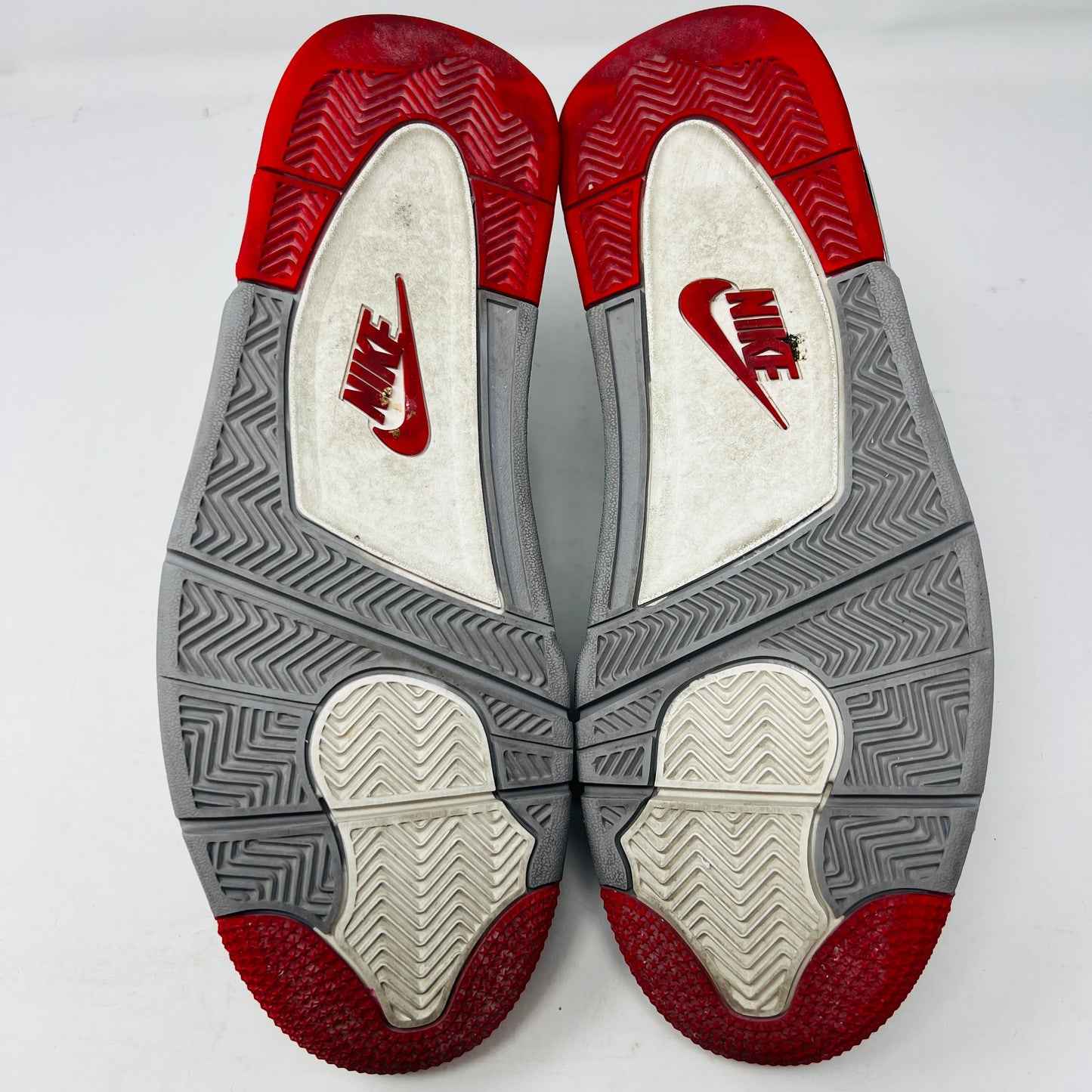 Jordan 4 Retro Bred (2019)