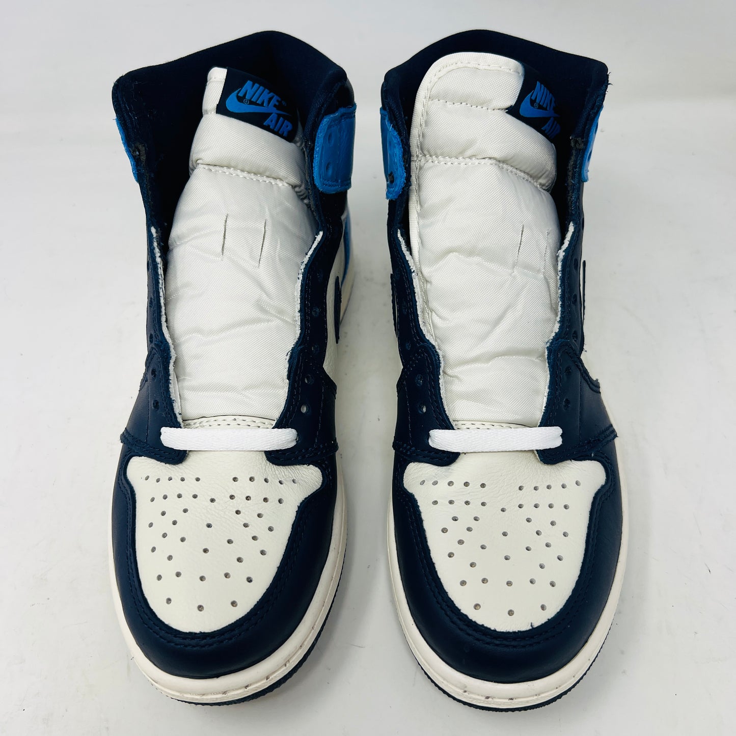 Jordan 1 Retro High Obsidian