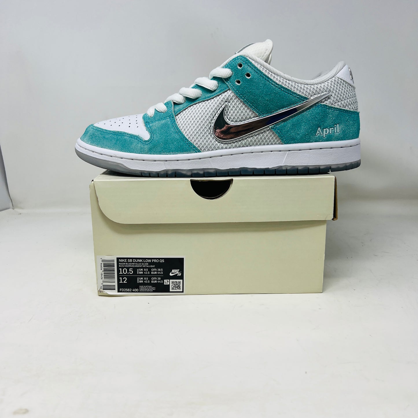Nike SB Dunk Low April Skateboards