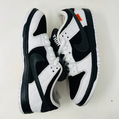 Nike SB Dunk Low TIGHTBOOTH