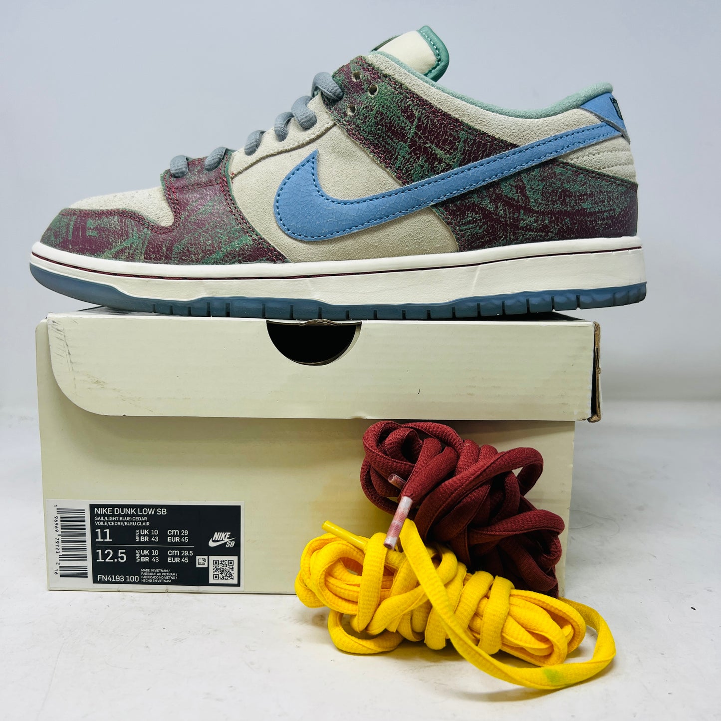 Nike SB Dunk Low Crenshaw Skate Club