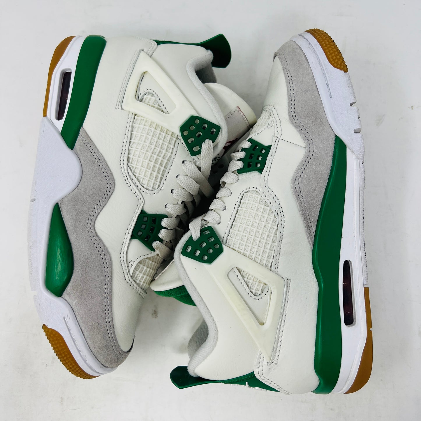 Jordan 4 Retro SB Pine Green