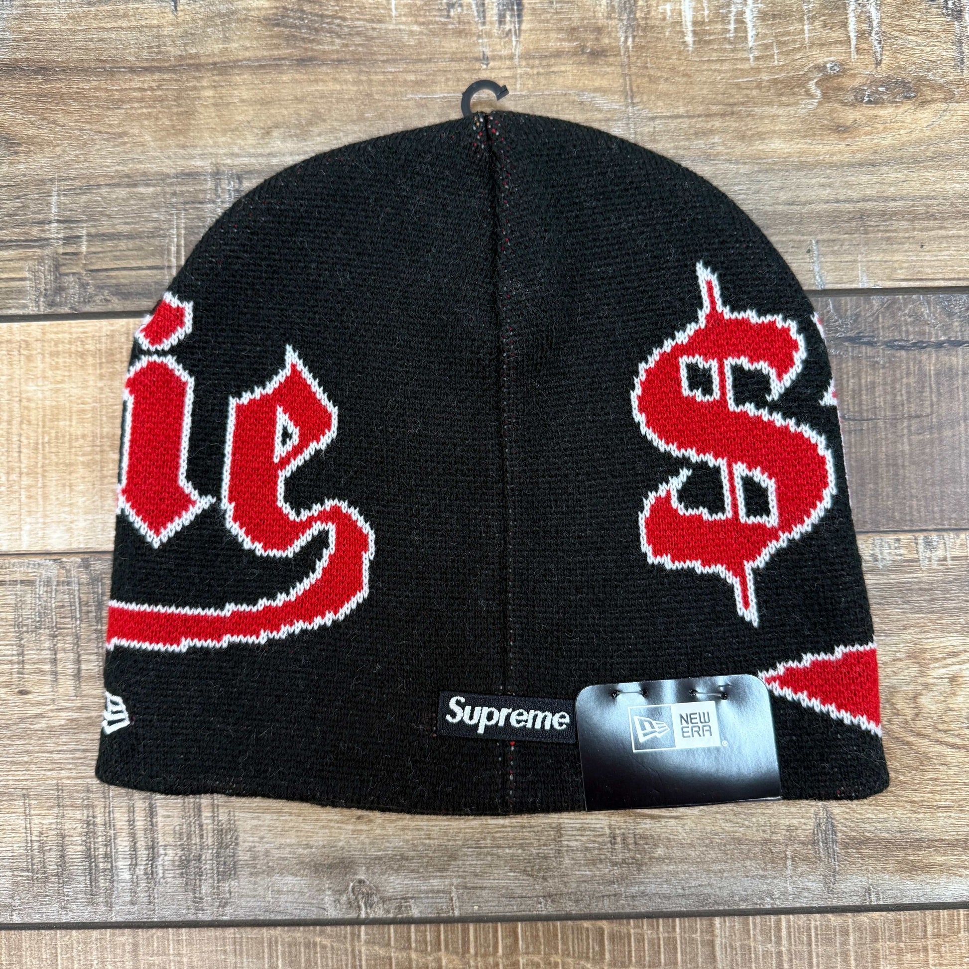 Supreme New Era Accent Beanie Black, brand new, one size, 100% authentic.