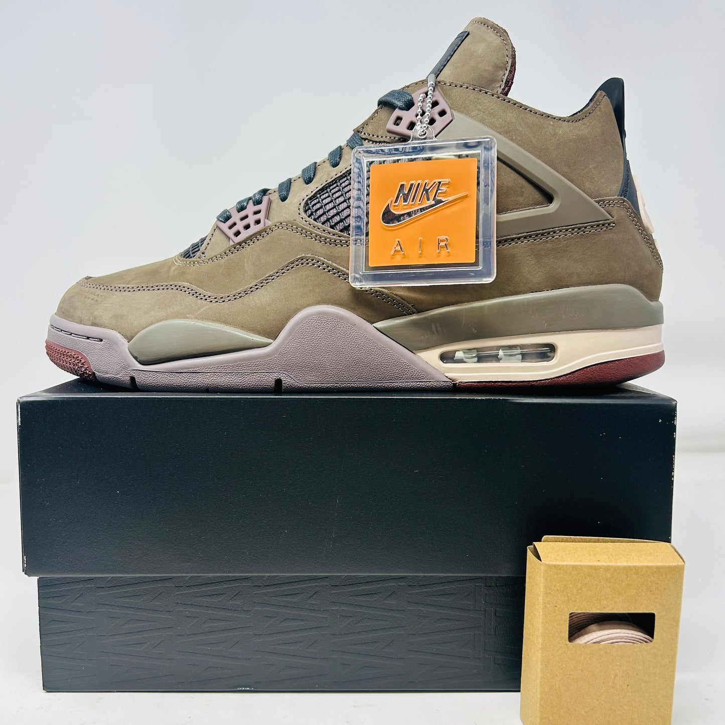 Jordan 4 Retro SP A Ma Maniére Dark Mocha