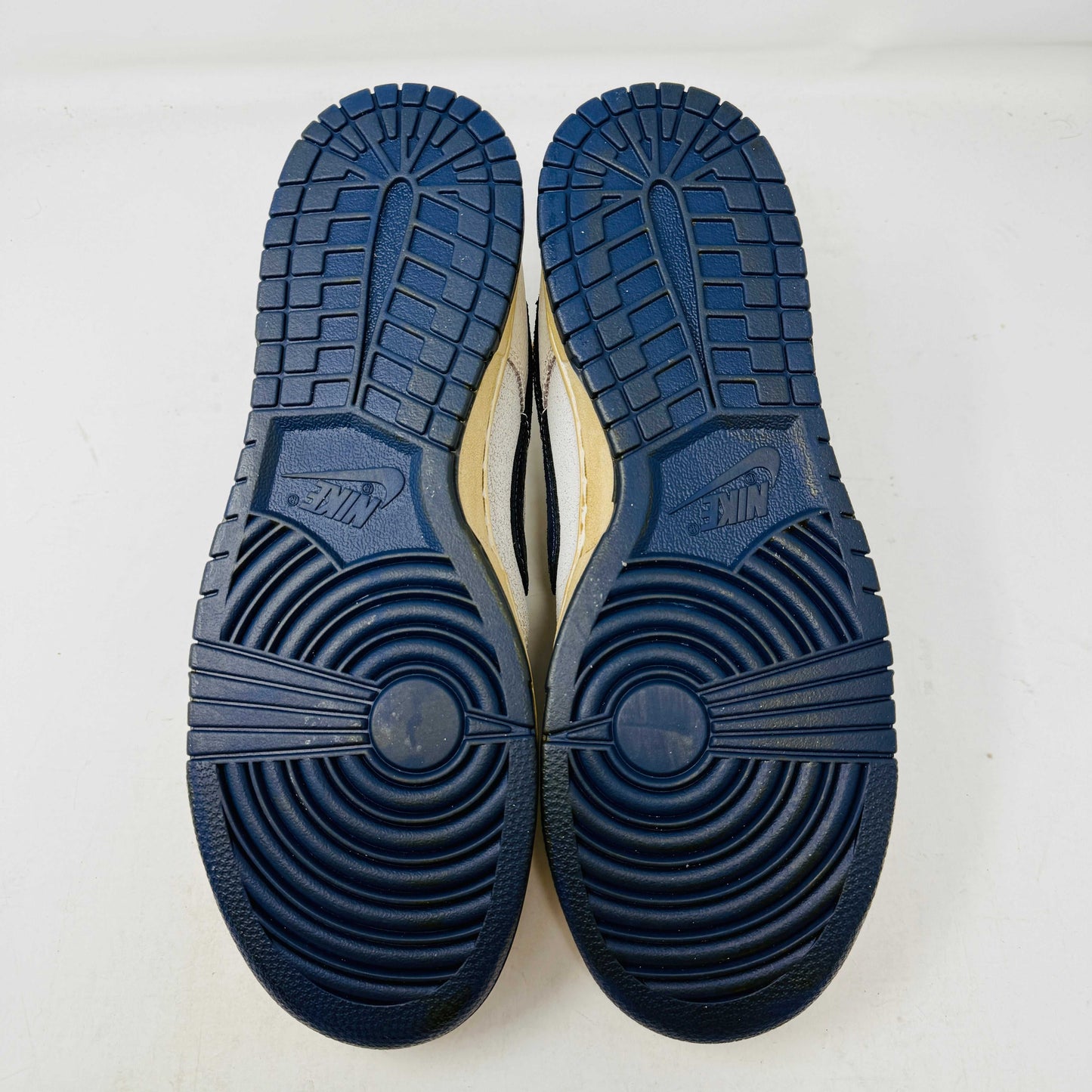 Nike Dunk Low Stranger Things Phantom