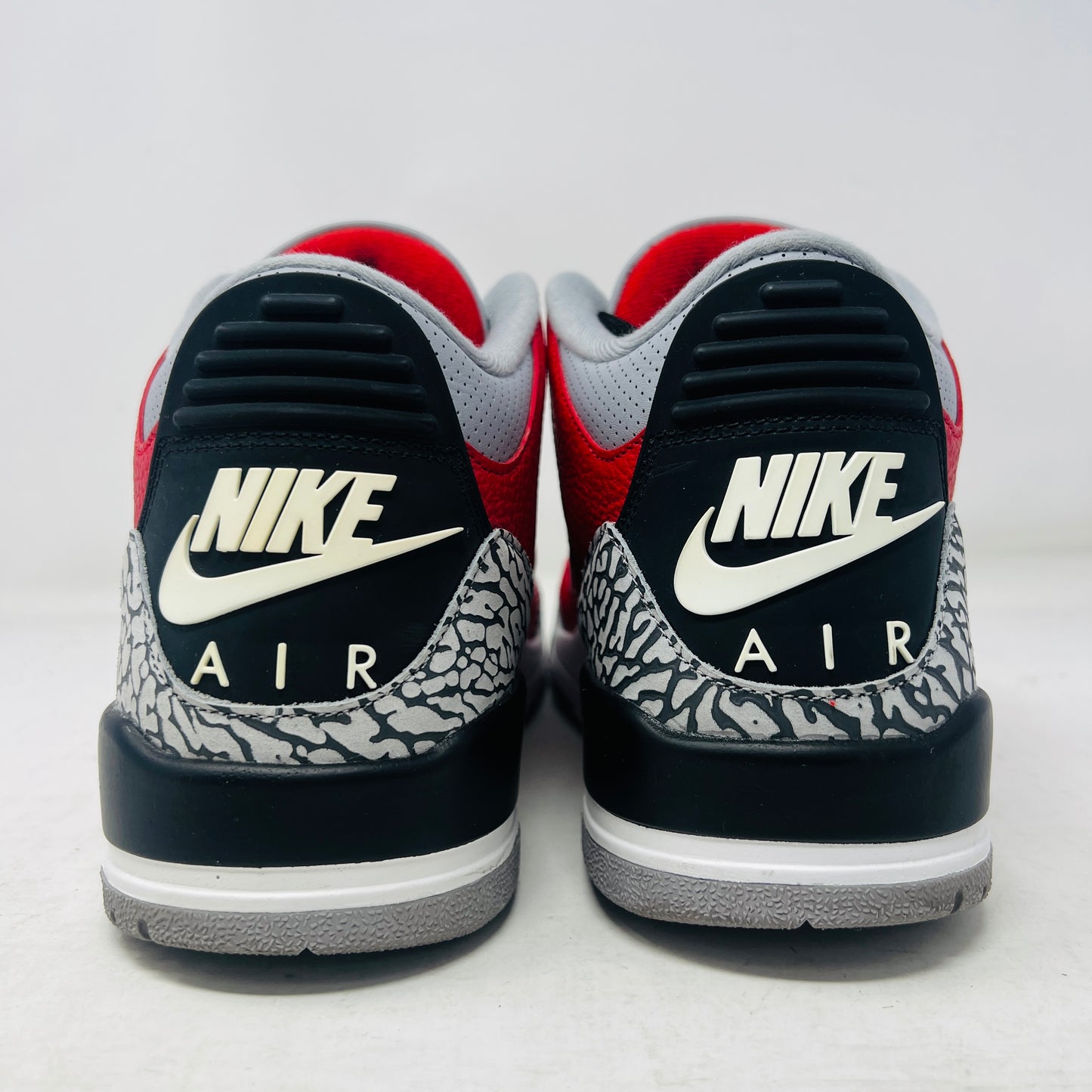 Jordan 3 Retro SE Unite