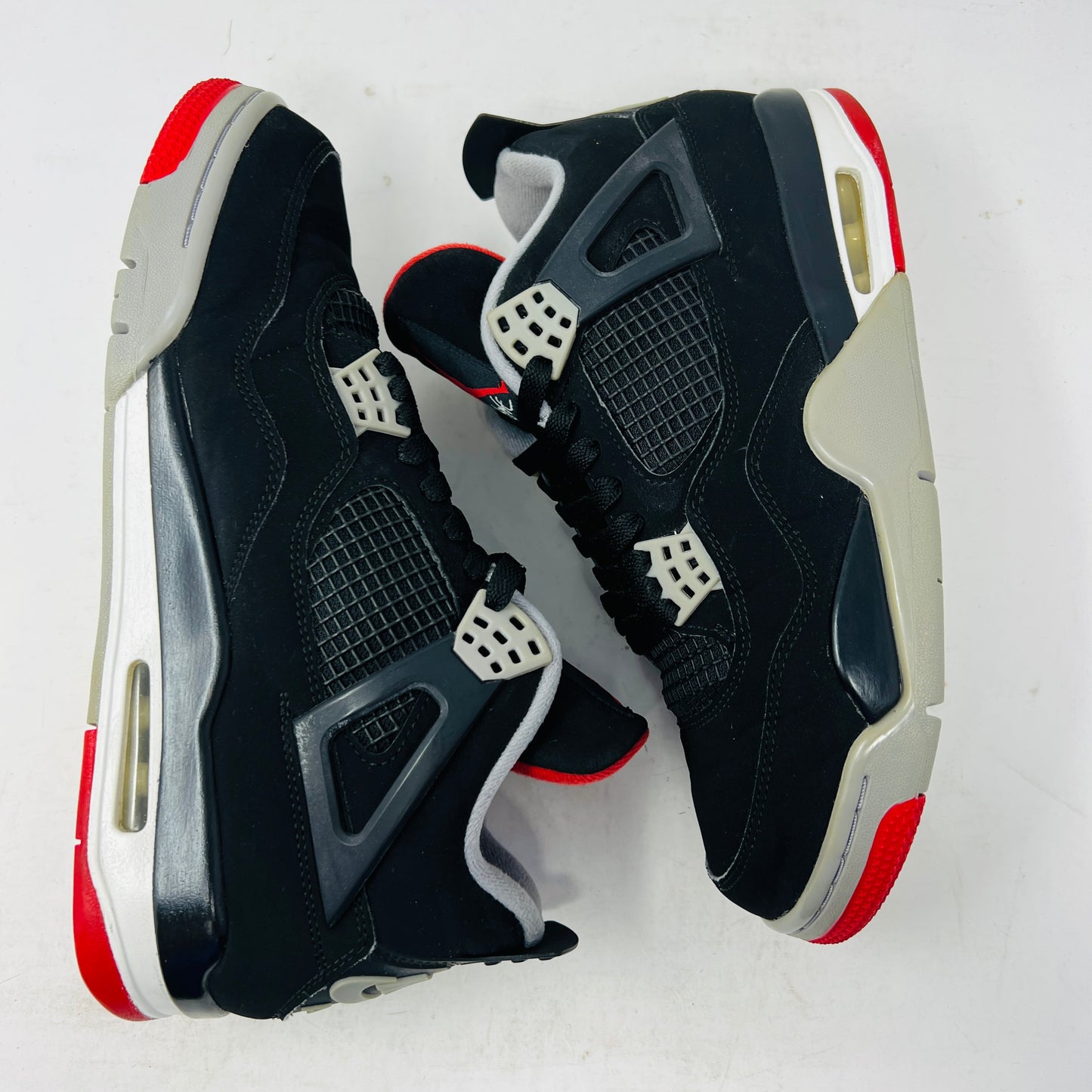 Jordan 4 Retro Bred (2019)