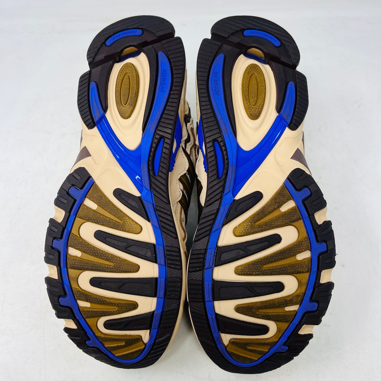 adidas Response CL Bad Bunny Paso Fino