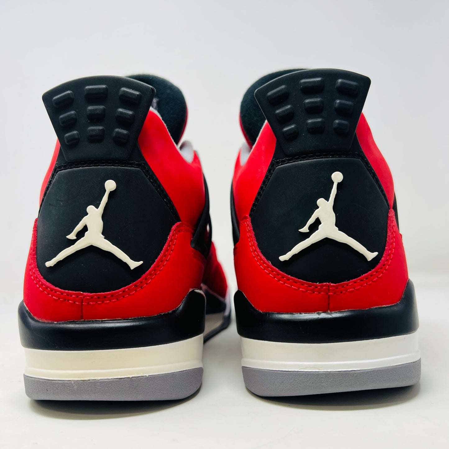 Jordan 4 Retro Toro Bravo