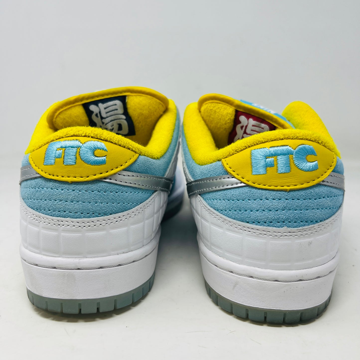 Nike SB Dunk Low FTC Lagoon Pulse