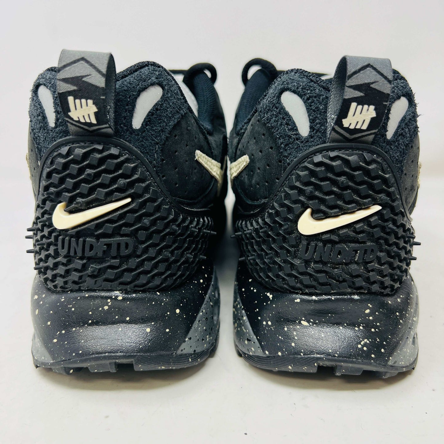 Nike Air Terra Humara Undefeated Black