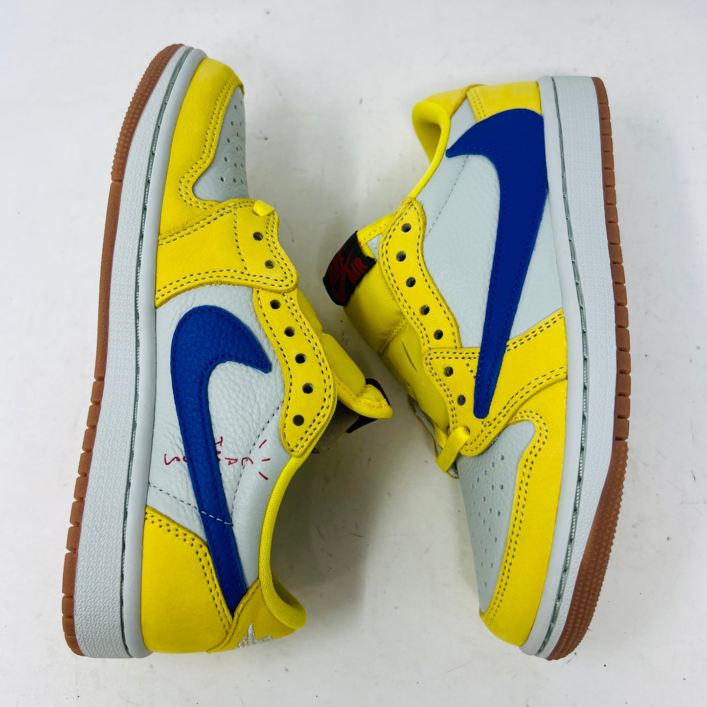 Jordan 1 Retro Low OG SP Travis Scott Canary (Women's)