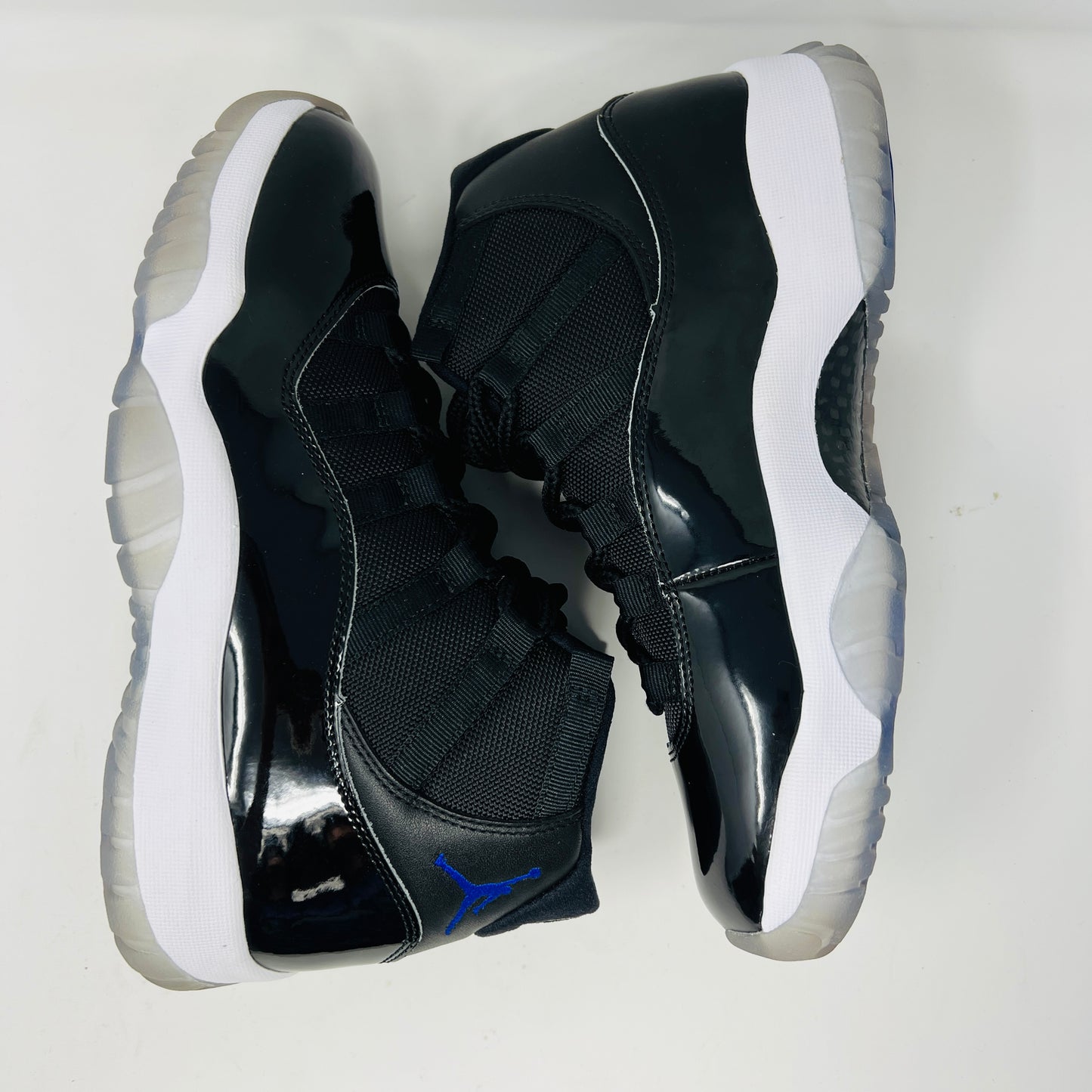 Jordan 11 Retro Space Jam (2016)