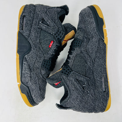 Jordan 4 Retro Levi's Black (Levi's Tag)