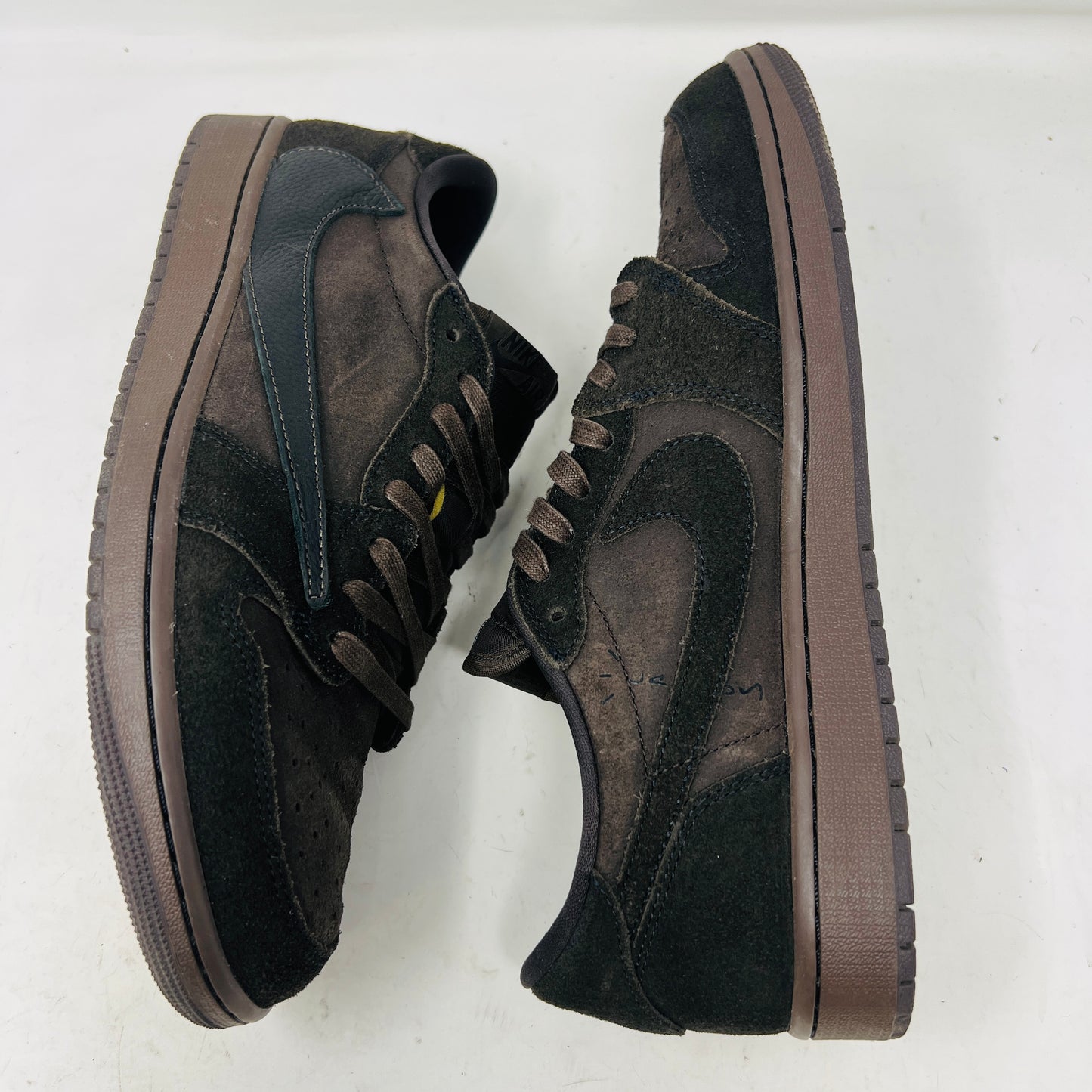 Jordan 1 Retro Low OG SP Travis Scott Velvet Brown