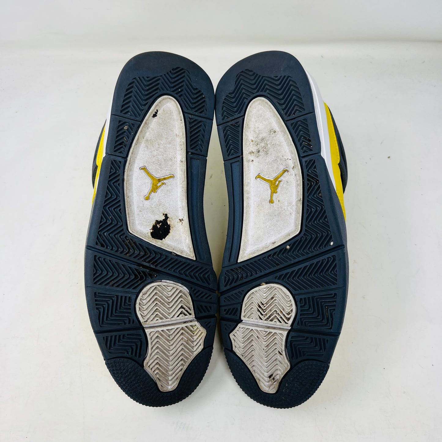 Jordan 4 Retro Lightning