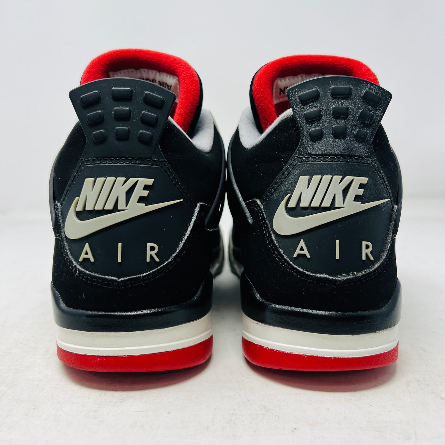 Jordan 4 Retro Bred (2019)