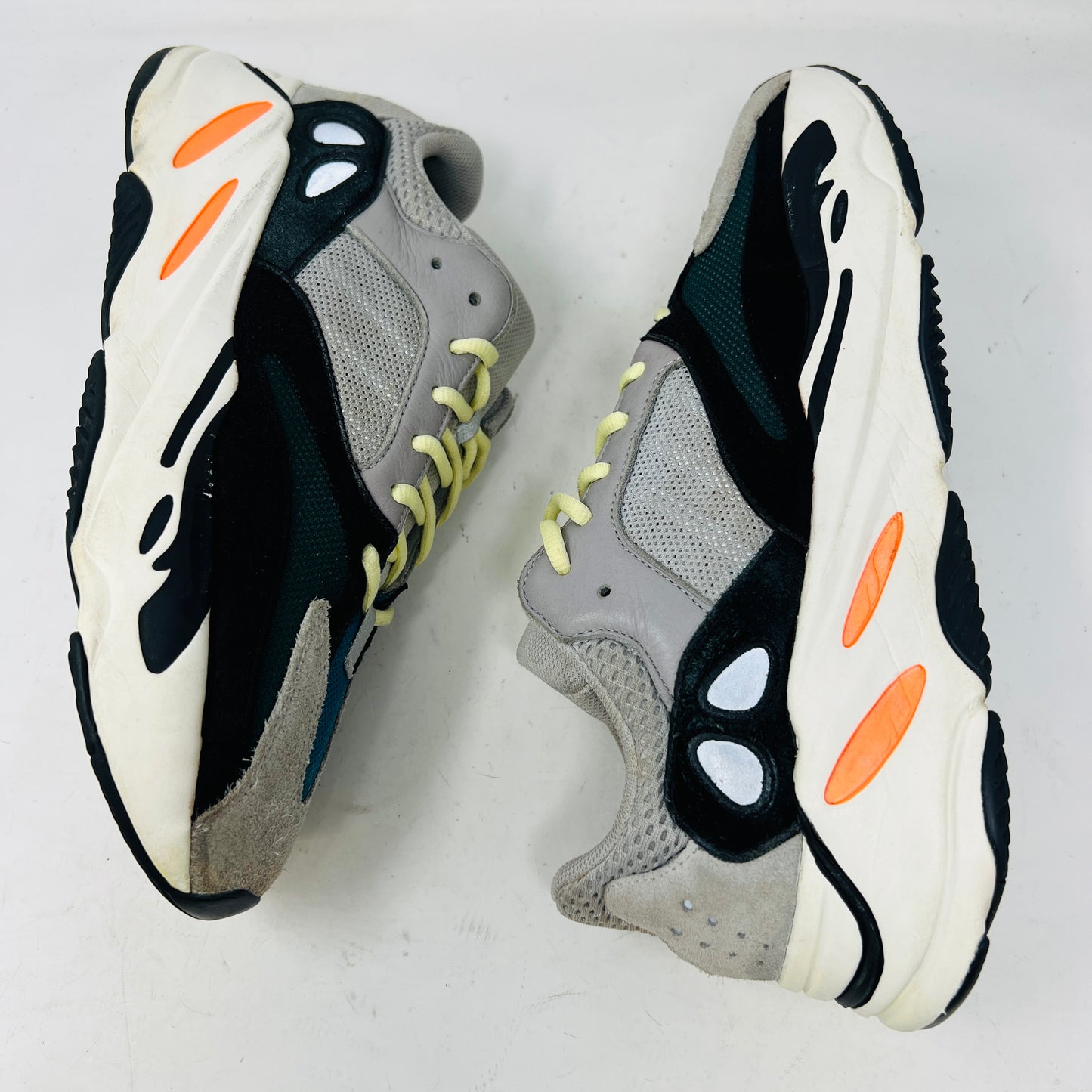 adidas Yeezy Boost 700 Wave Runner