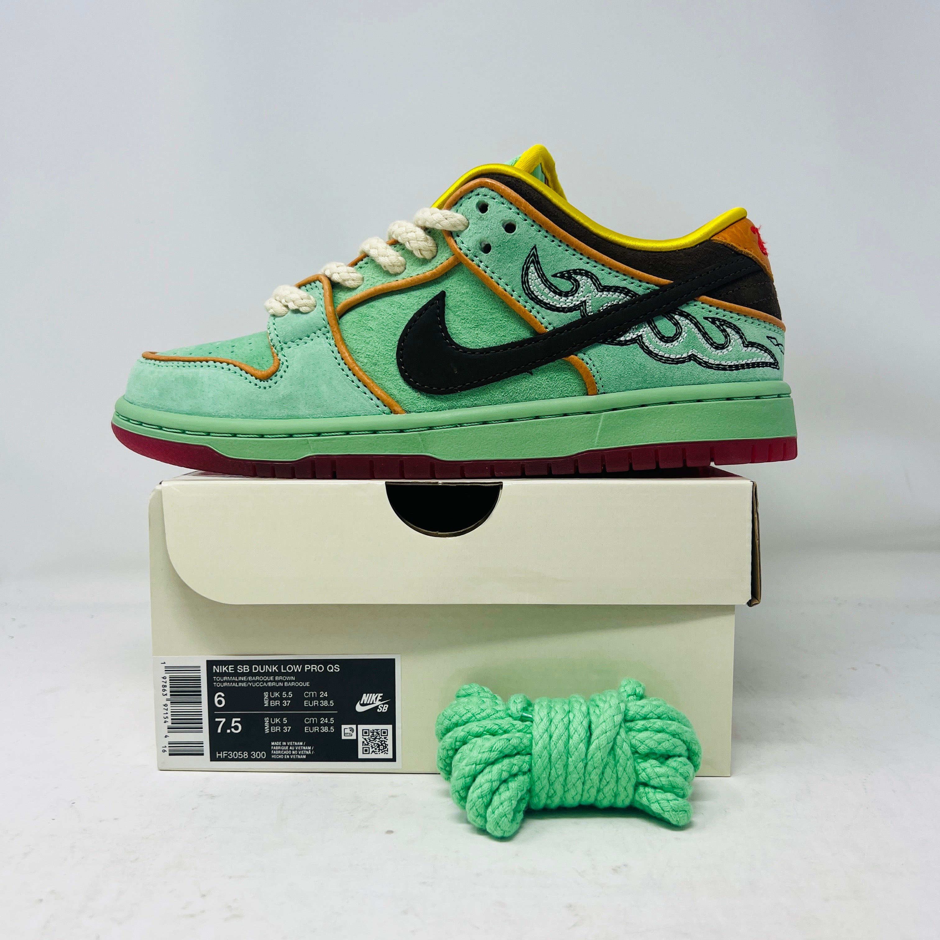 靴 NIKE SB Dunk Low Tourmaline Nike SB Dunk Low Rodeo Tourmaline Men's - HF3058-300 - US