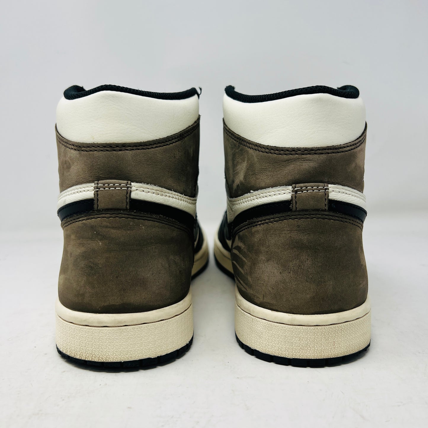 Jordan 1 Retro High Dark Mocha