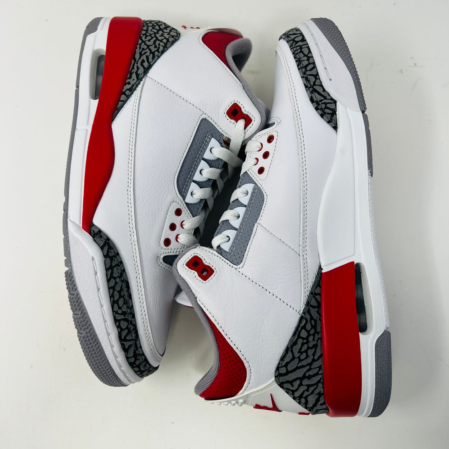 Jordan 3 Retro Fire Red (2022)