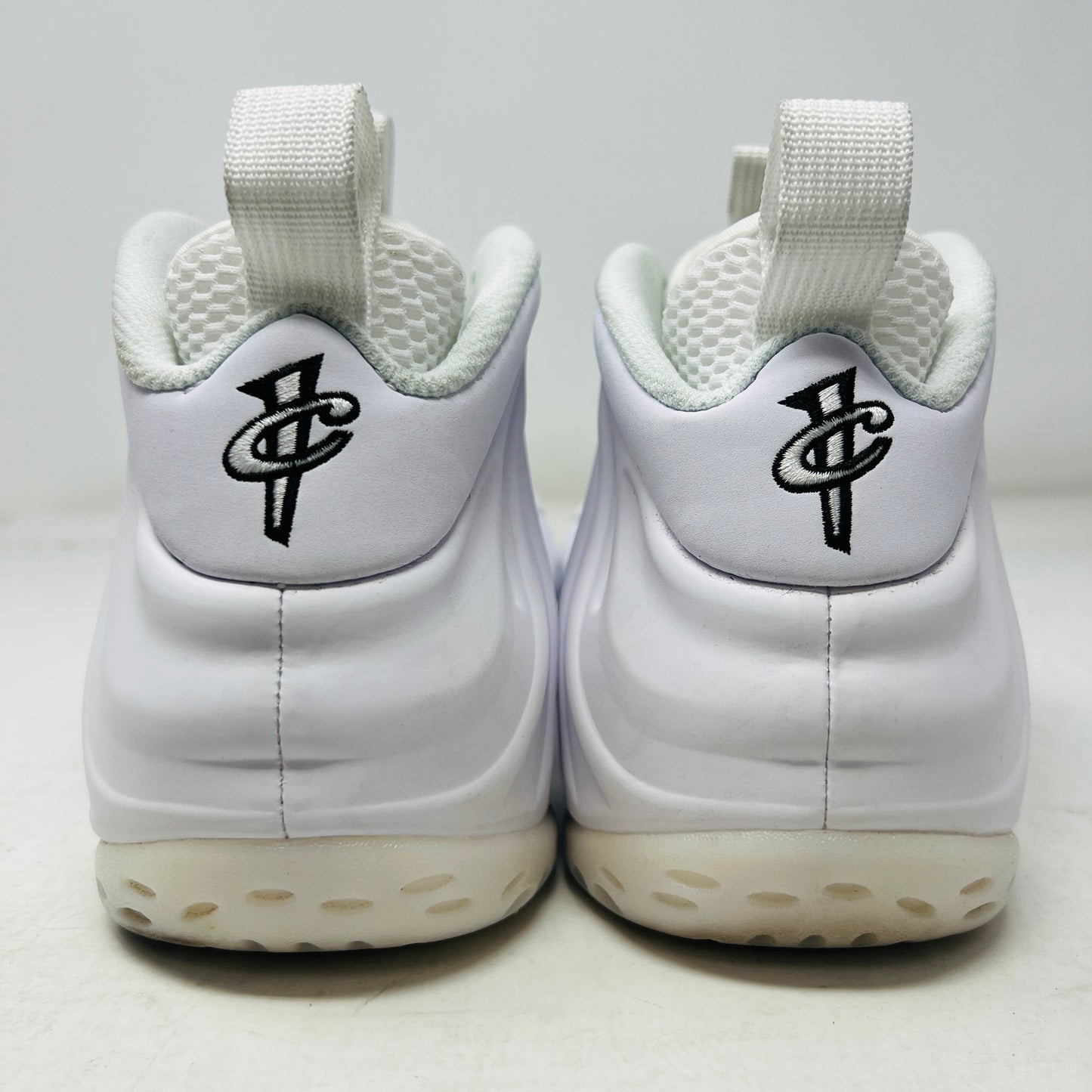 Nike Air Foamposite One Triple White