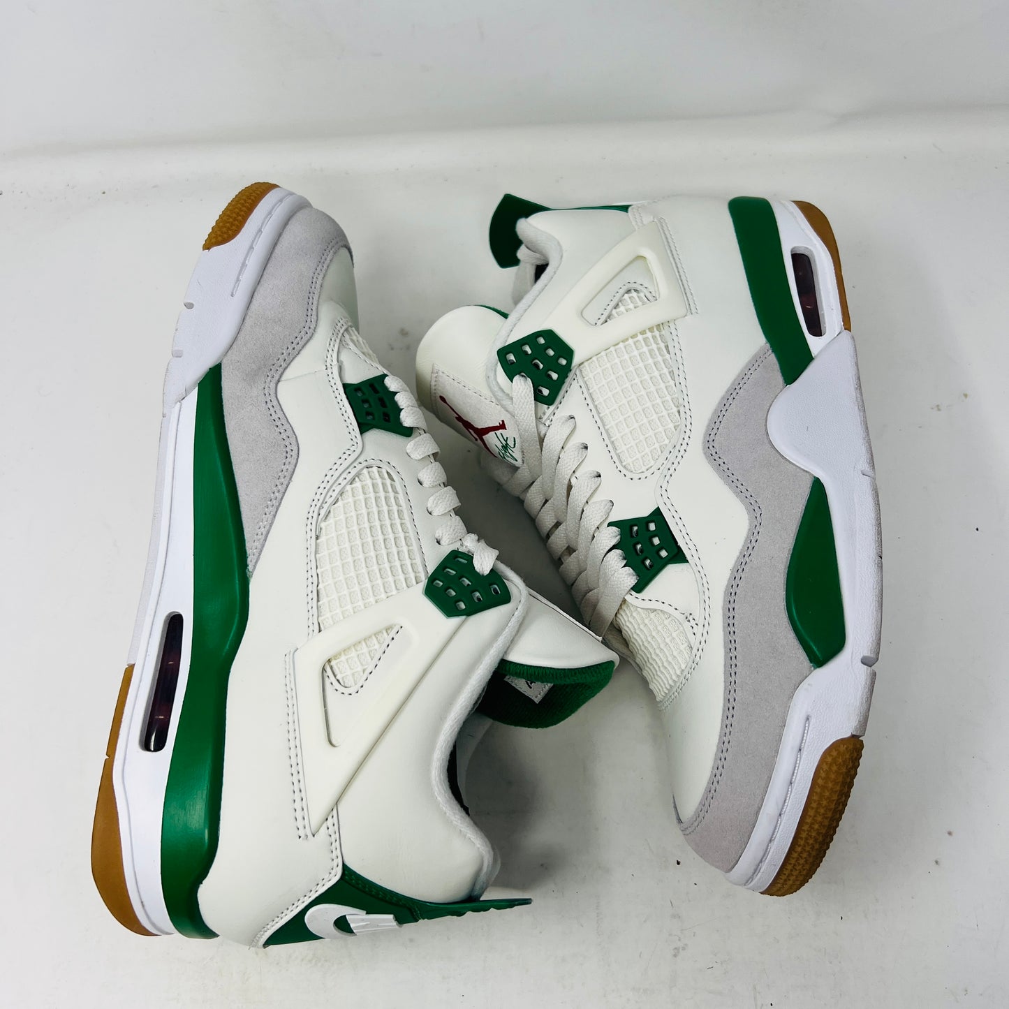 Jordan 4 Retro SB Pine Green