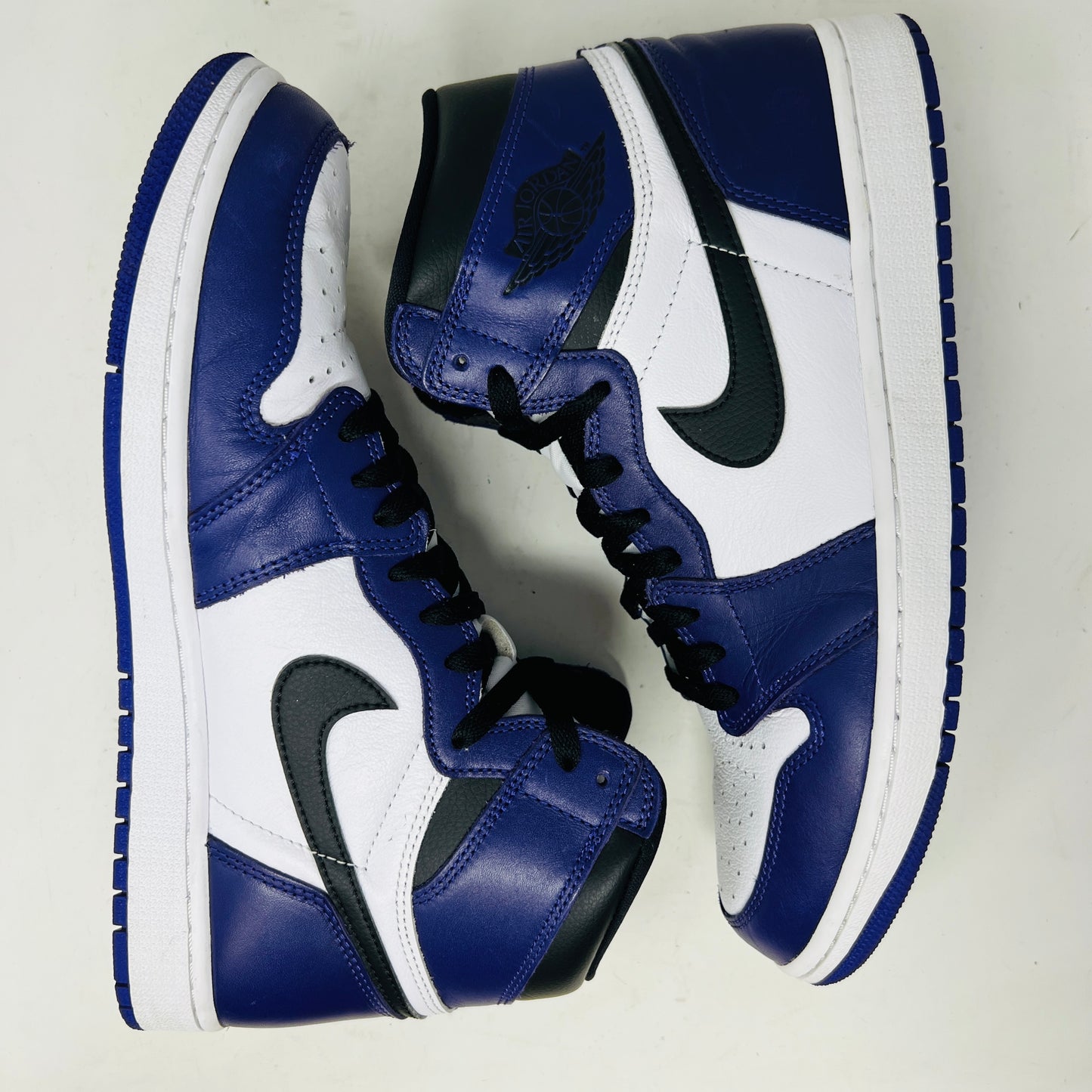 Jordan 1 Retro High Court Purple White