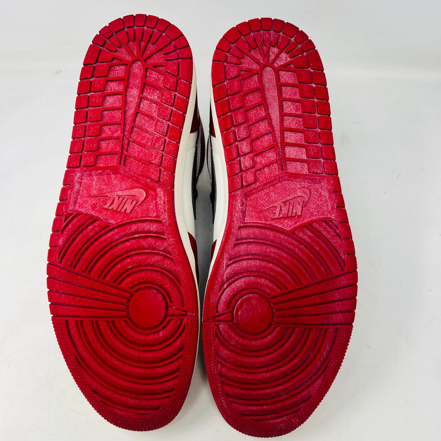 Jordan 1 Retro High OG Chicago Lost and Found