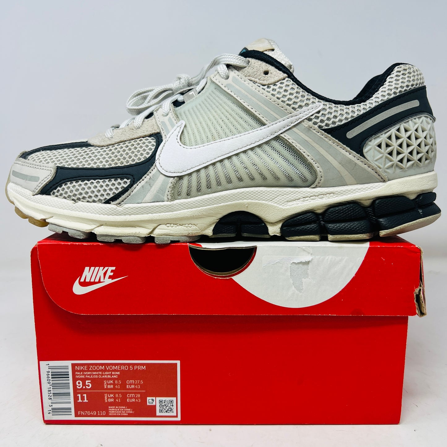 Nike Zoom Vomero 5 Supersonic Light Bone Black