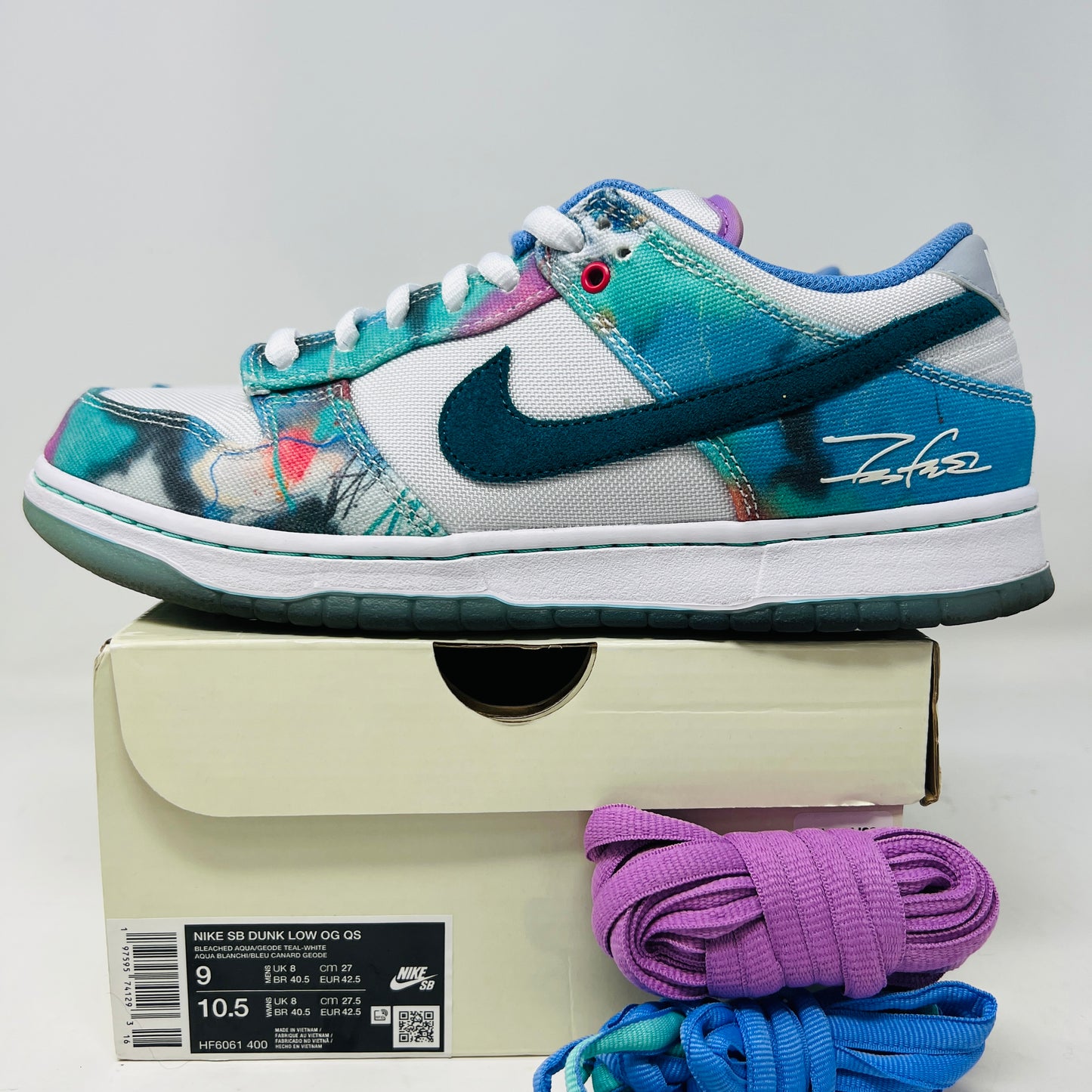 Nike SB Dunk Low Futura Laboratories Bleached Aqua