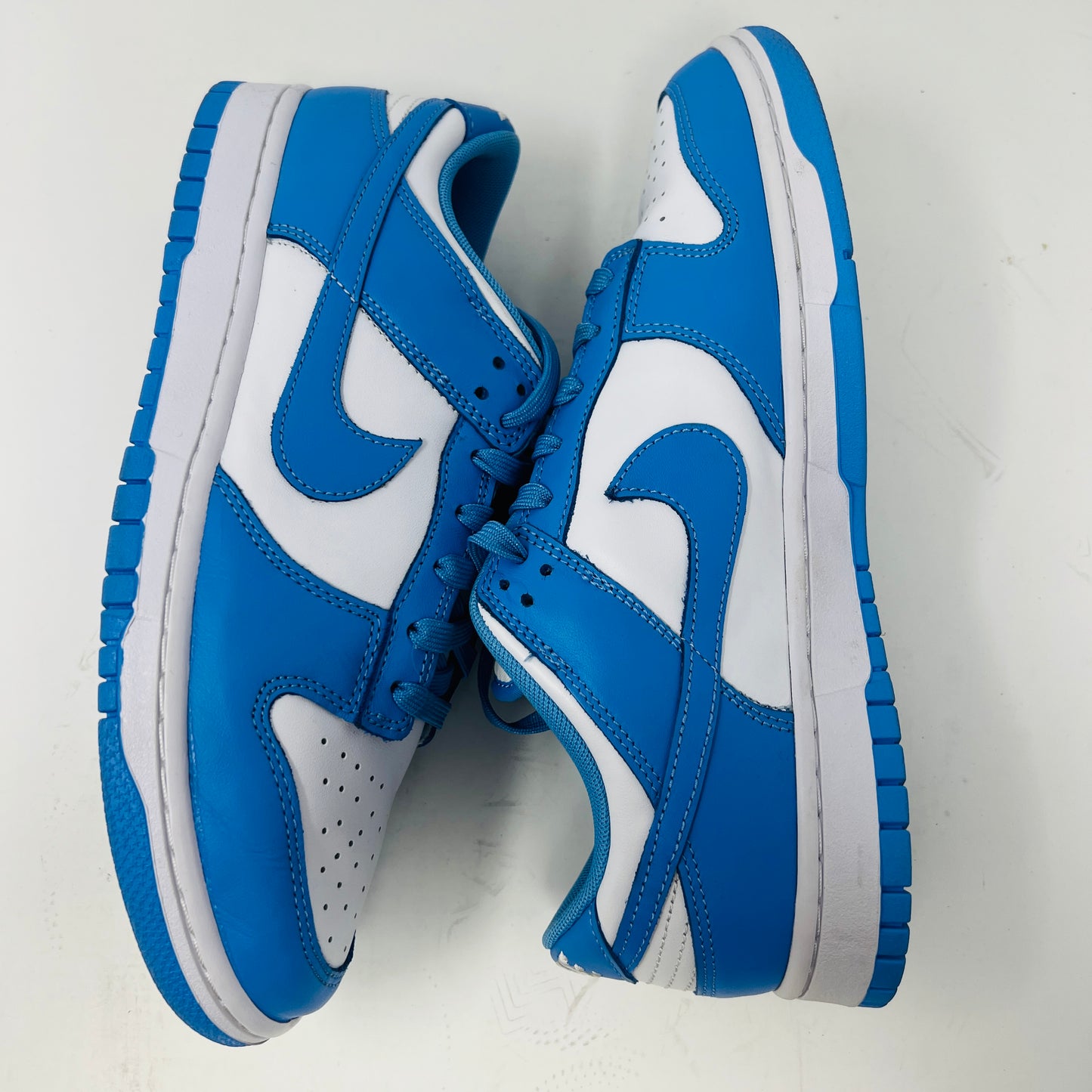 Nike Dunk Low UNC (2021)