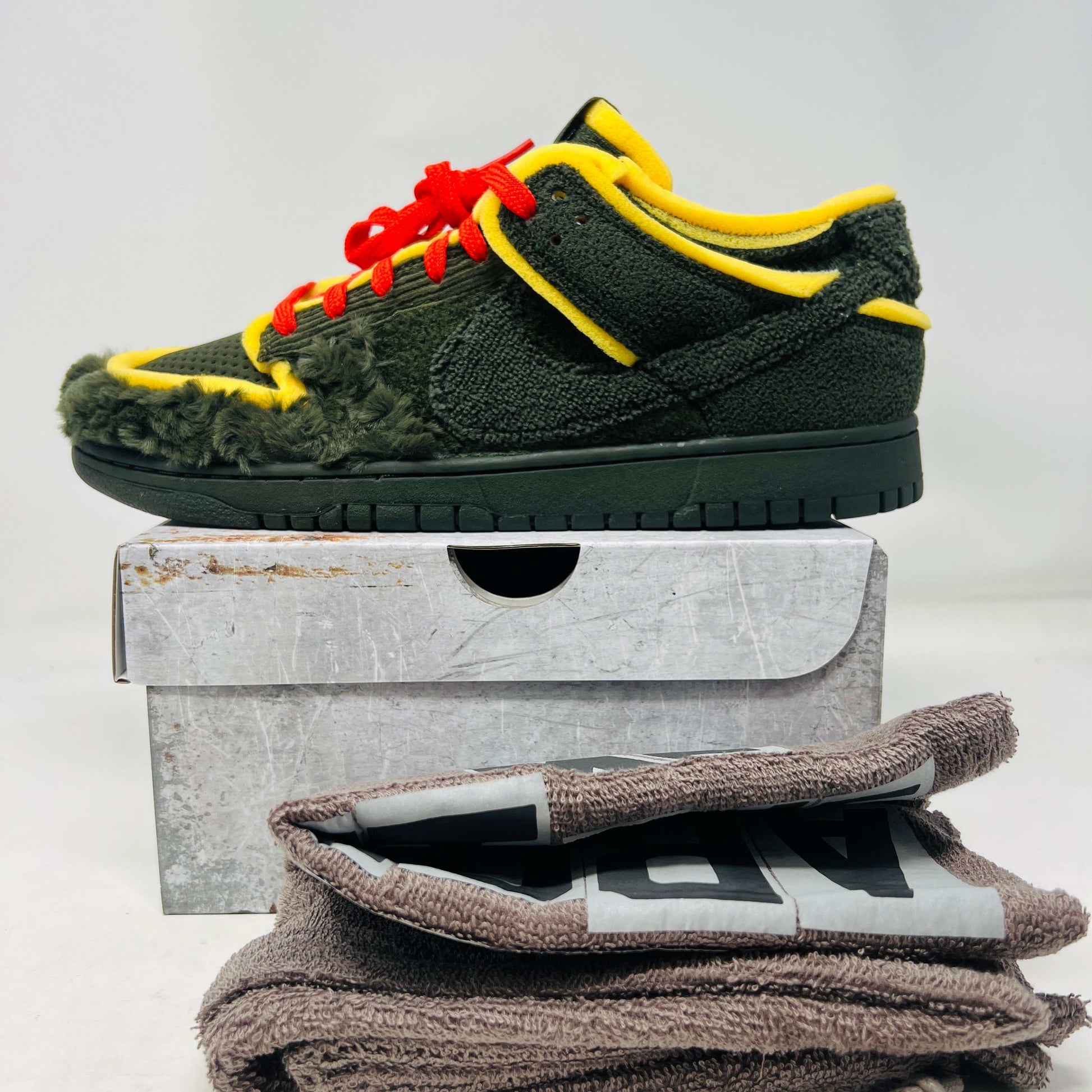 Nike Dunk Low Cactus Plant Flea Market Swamp Sponge Sequoia – Holy